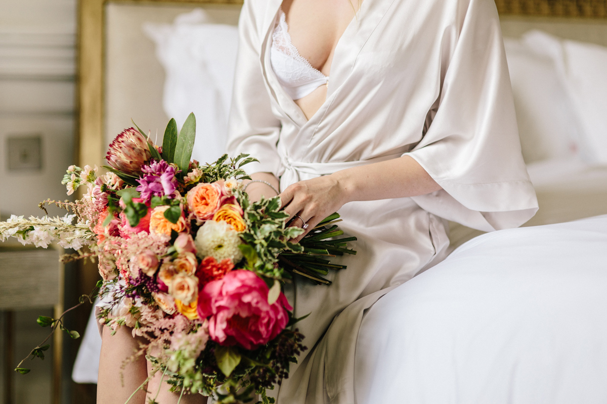 Syrencot wedding venue Wiltshire wild romantic bridal style 31