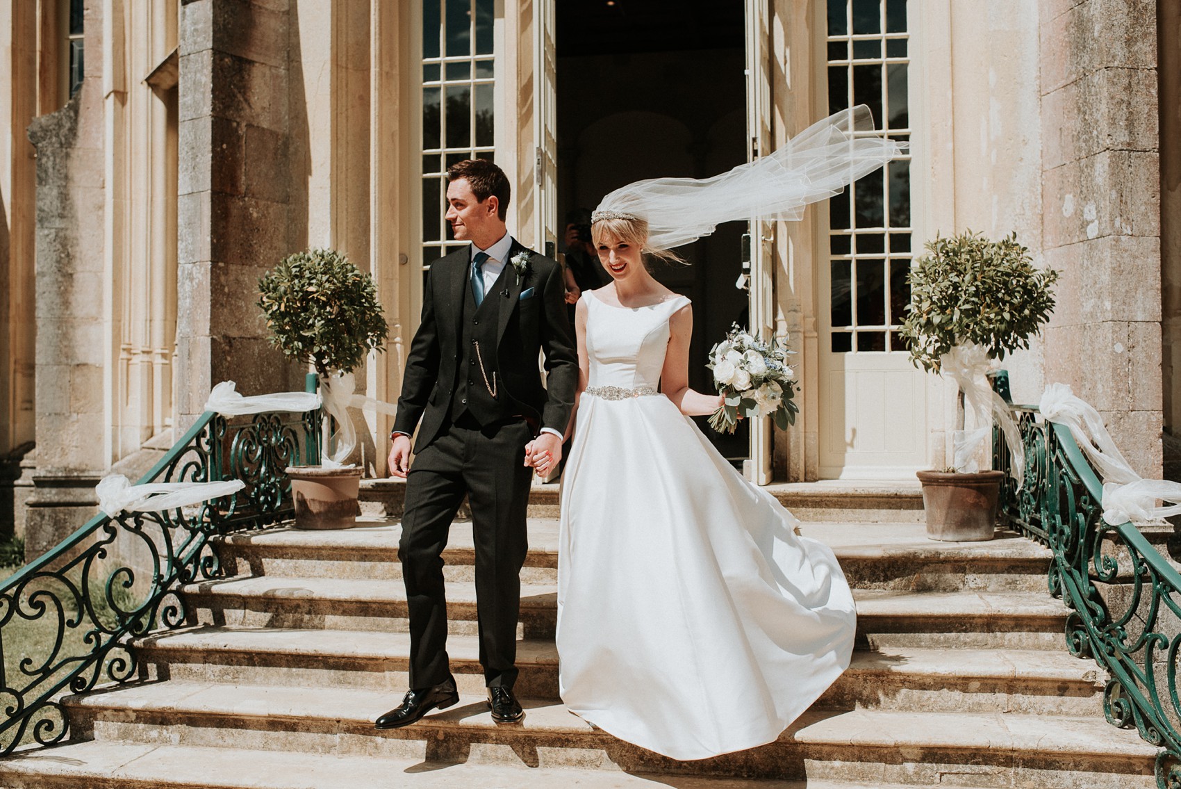 19 1950s inspired bride Essense of Australia wedding dress