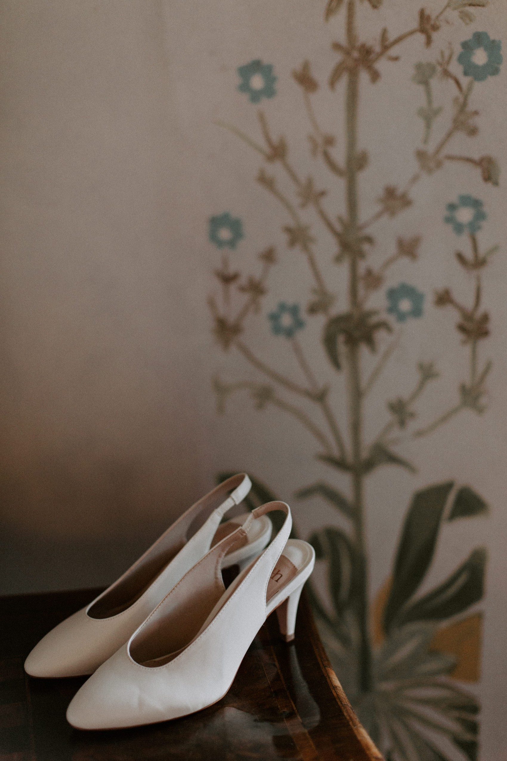 Jesus Peiro bride authentic Italian wedding 2 - Jesus Peiro Elegance for a Black Tie Italian Wedding In The Umbrian Hills Jesus Peiro bride authentic Italian wedding 2