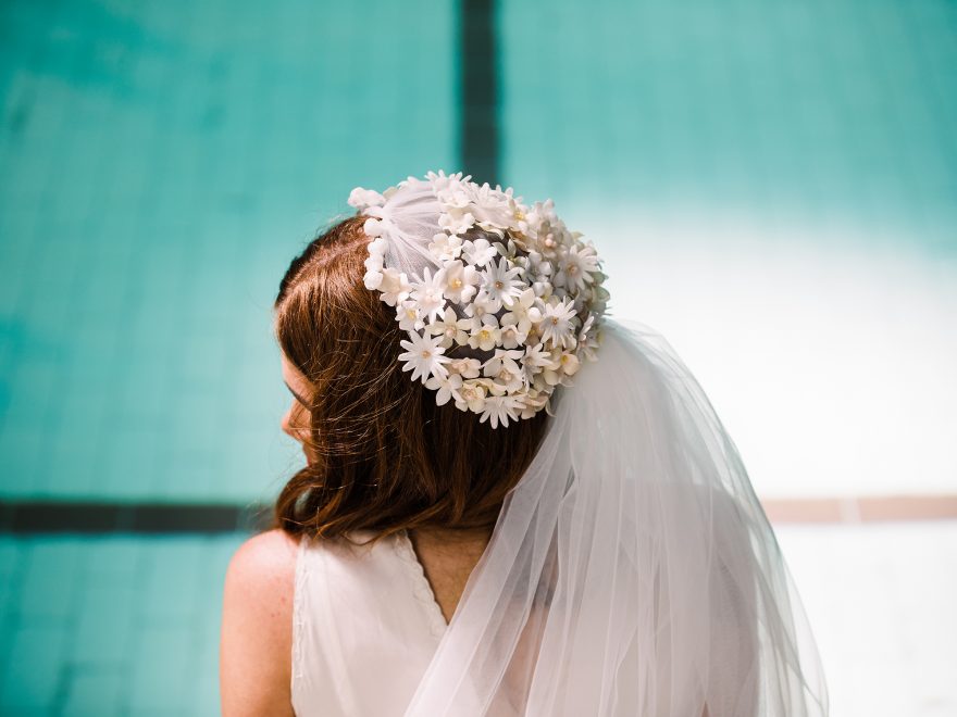 Reto floral 1960s cap wedding veil