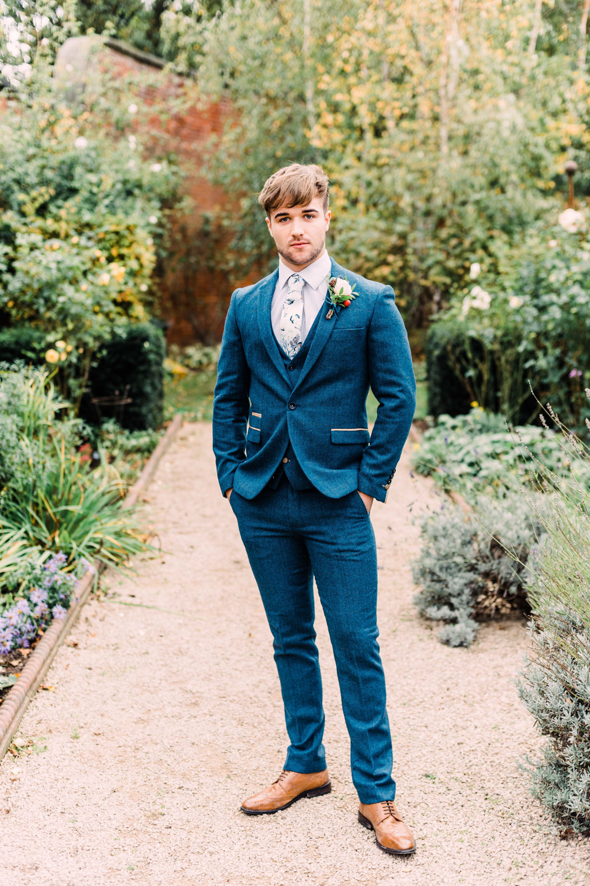 Walled garden Autumn wedding romance 113