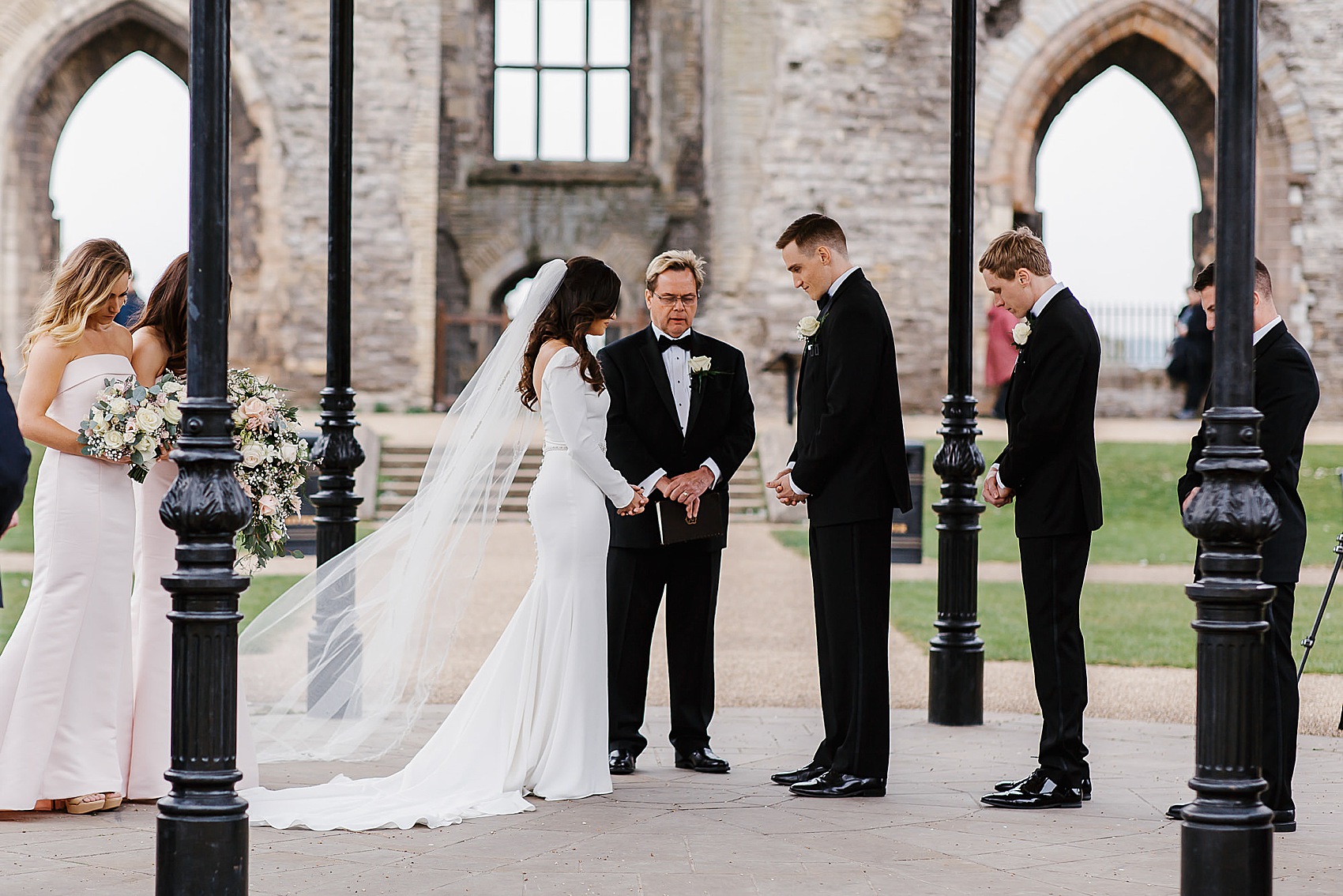 Black tie stylish castle wedding 11 - Black Tie + Blush For A Glamorous Wedding in a Historic Castle Setting Black tie stylish castle wedding 11