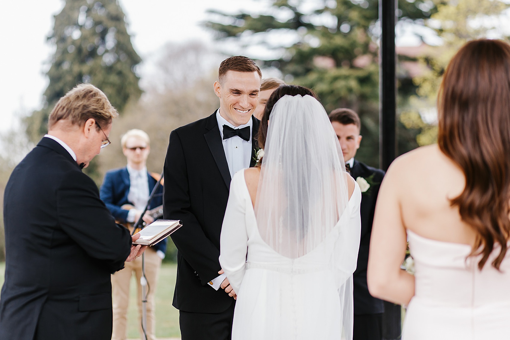 Black tie stylish castle wedding 13 - Black Tie + Blush For A Glamorous Wedding in a Historic Castle Setting Black tie stylish castle wedding 13