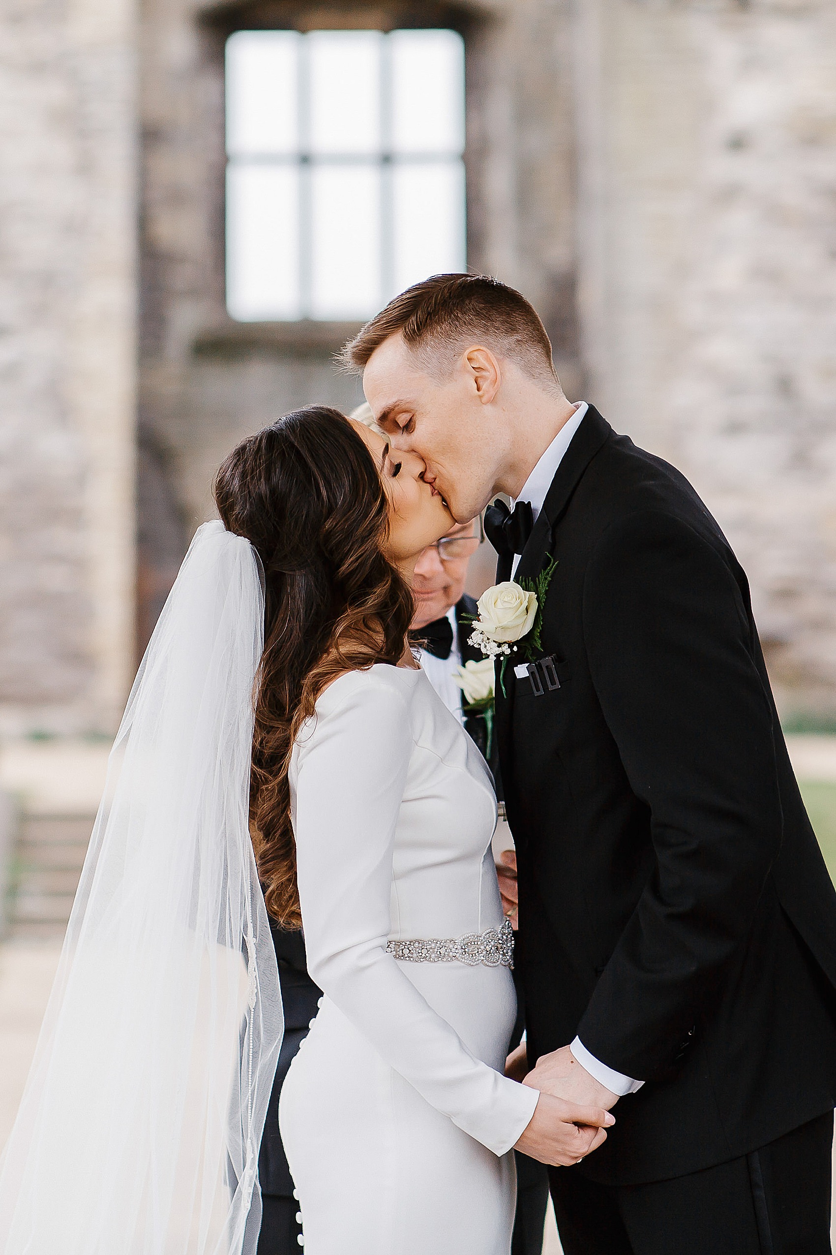 Black tie stylish castle wedding 15 - Black Tie + Blush For A Glamorous Wedding in a Historic Castle Setting Black tie stylish castle wedding 15