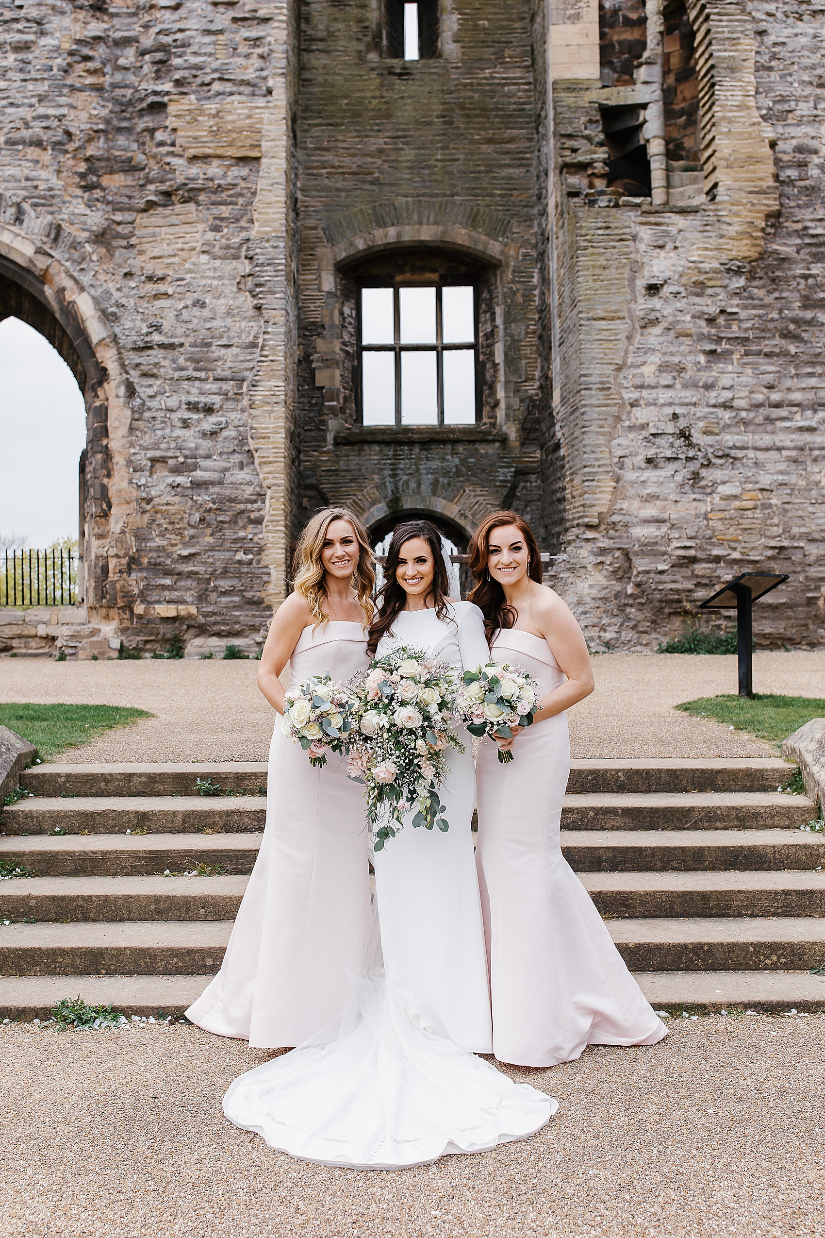 Black tie stylish castle wedding 16 - Black Tie + Blush For A Glamorous Wedding in a Historic Castle Setting Black tie stylish castle wedding 16
