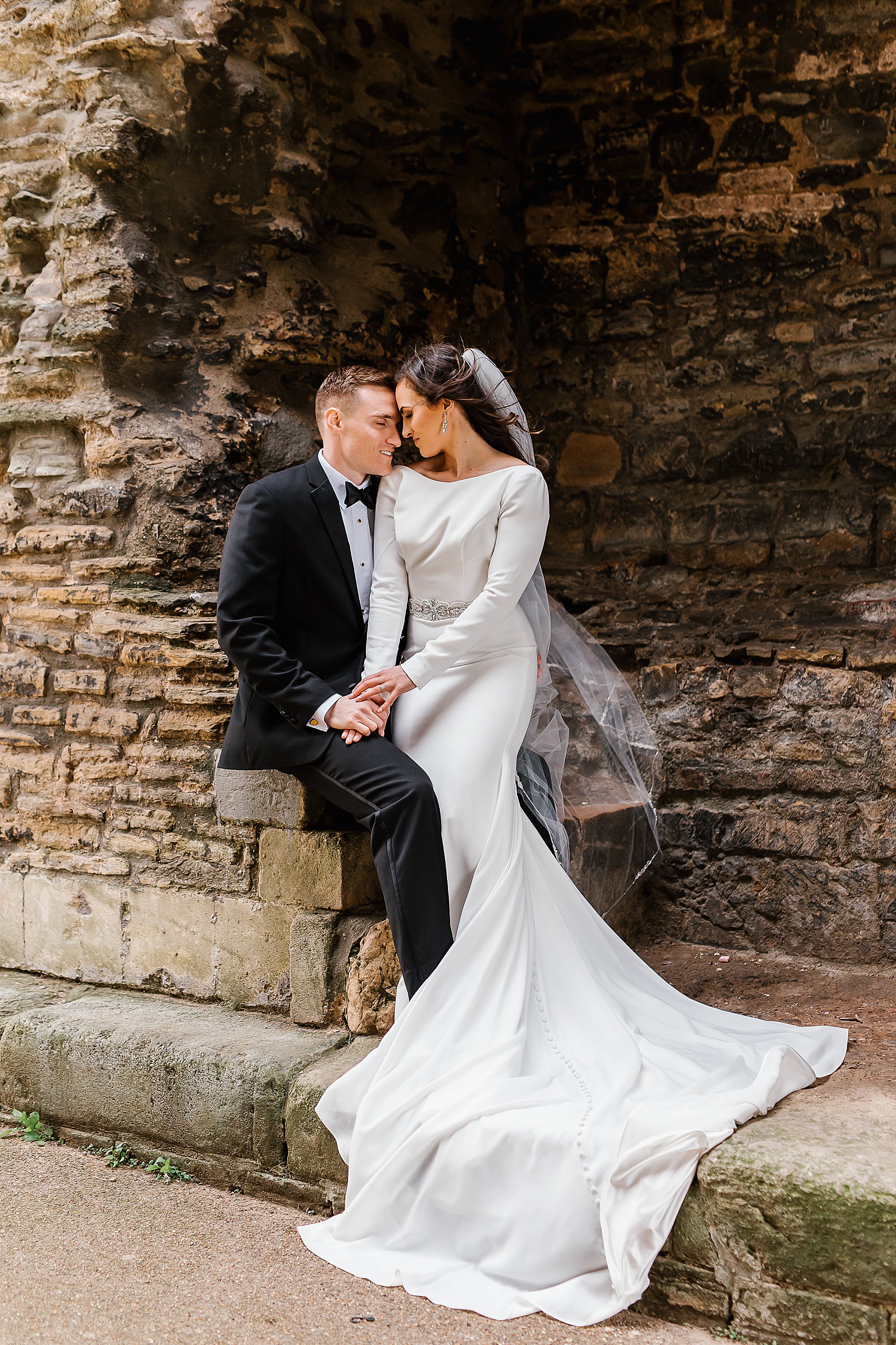 Black tie stylish castle wedding 23 - Black Tie + Blush For A Glamorous Wedding in a Historic Castle Setting Black tie stylish castle wedding 23