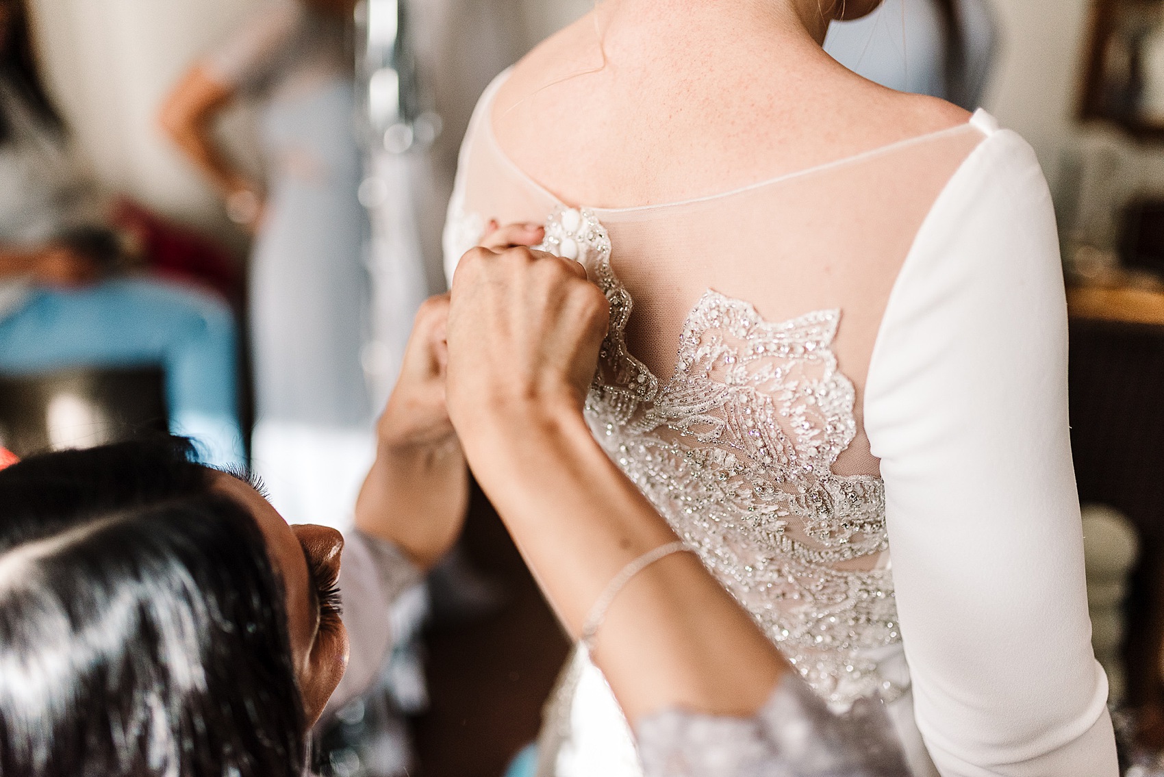 Justin Alexander bride winter barn wedding 4