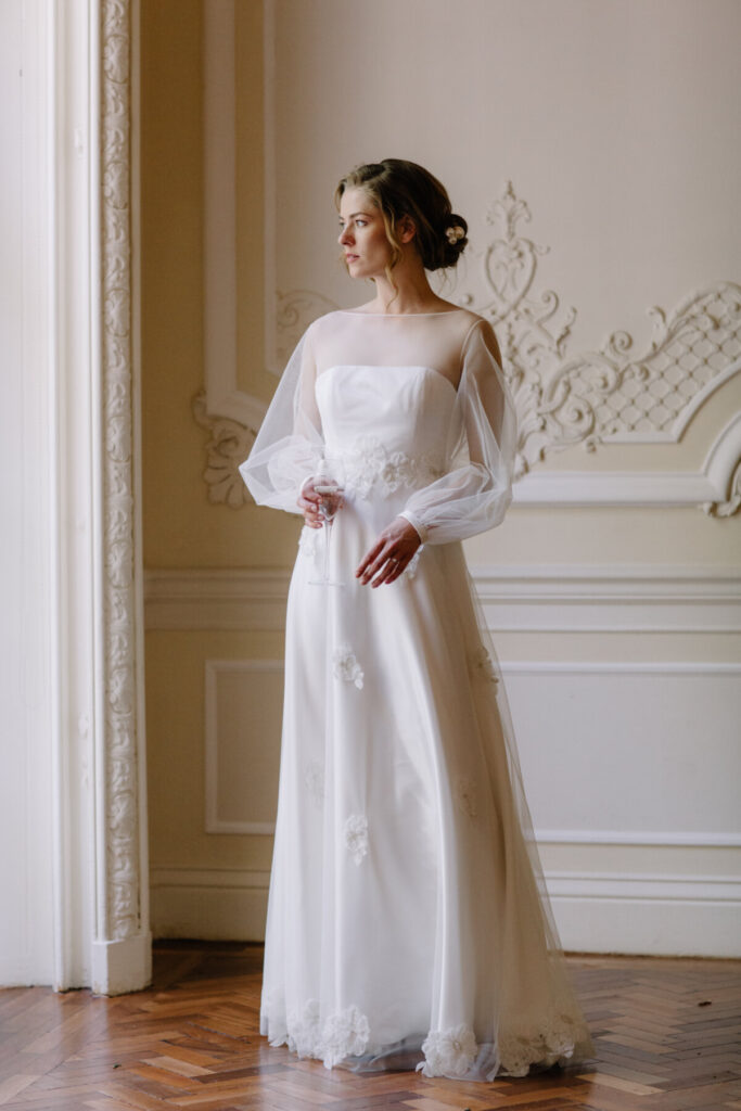 Classic tulle wedding dress