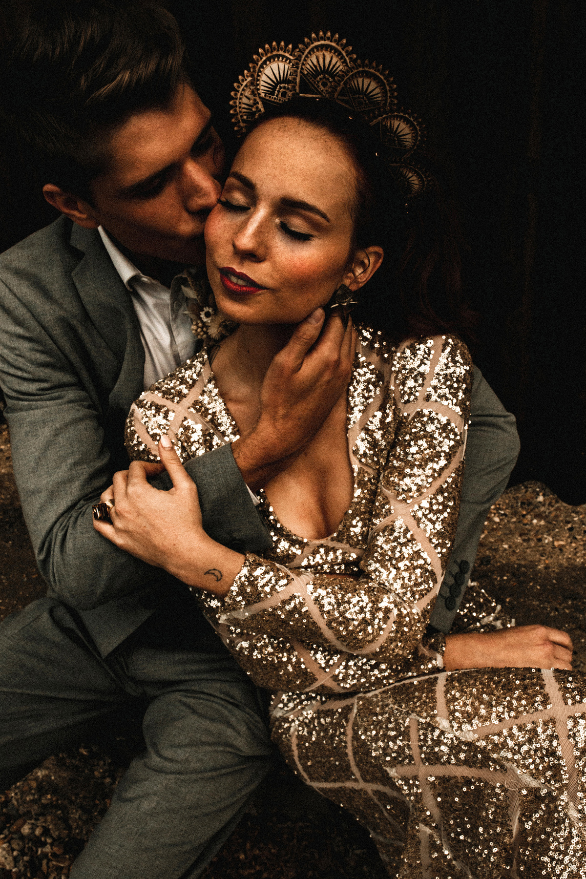 Let The Light Out – A Wedding Editorial Inspired by Reflections 4