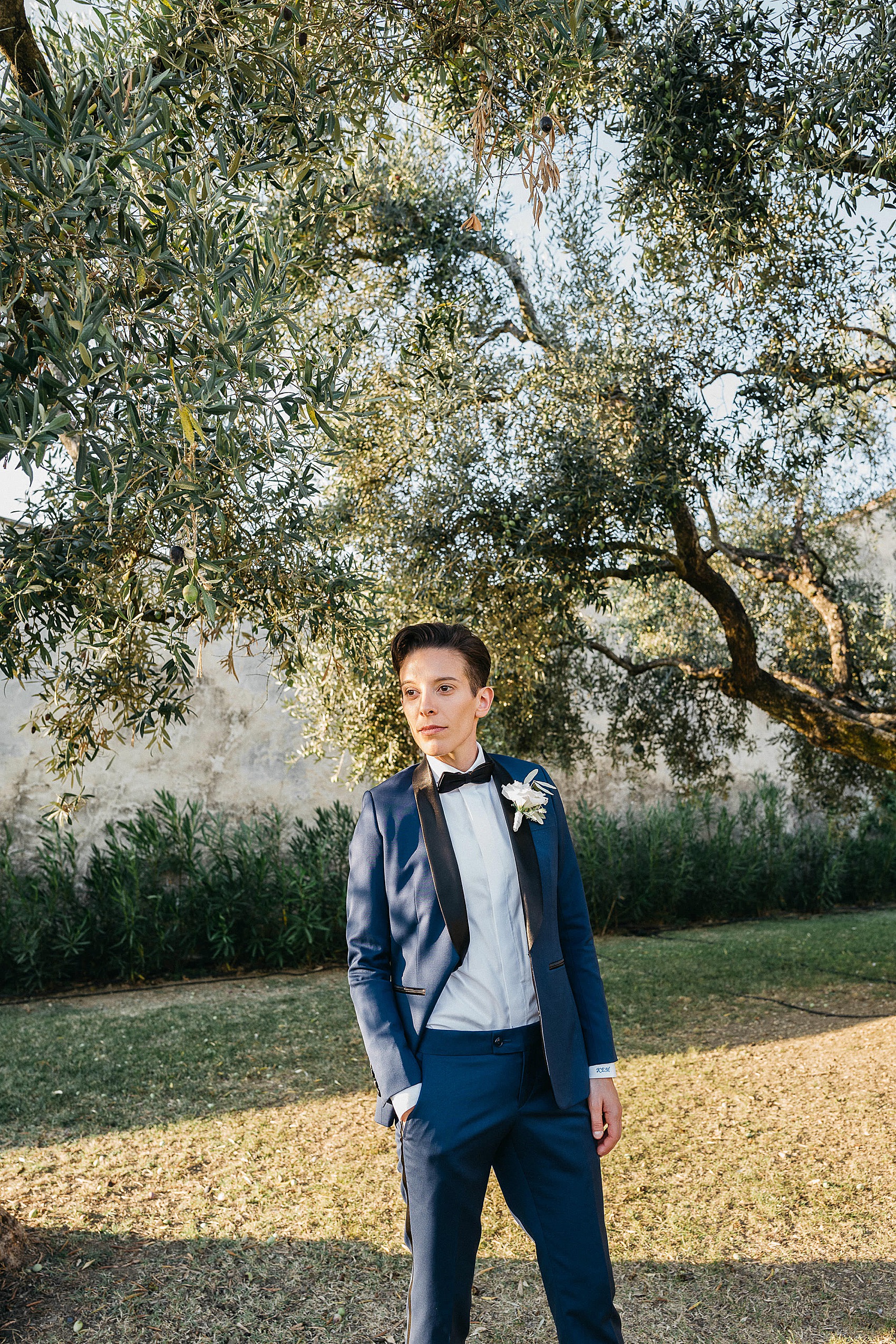 Vera Wang tuxedo wedding in Tuscany 25