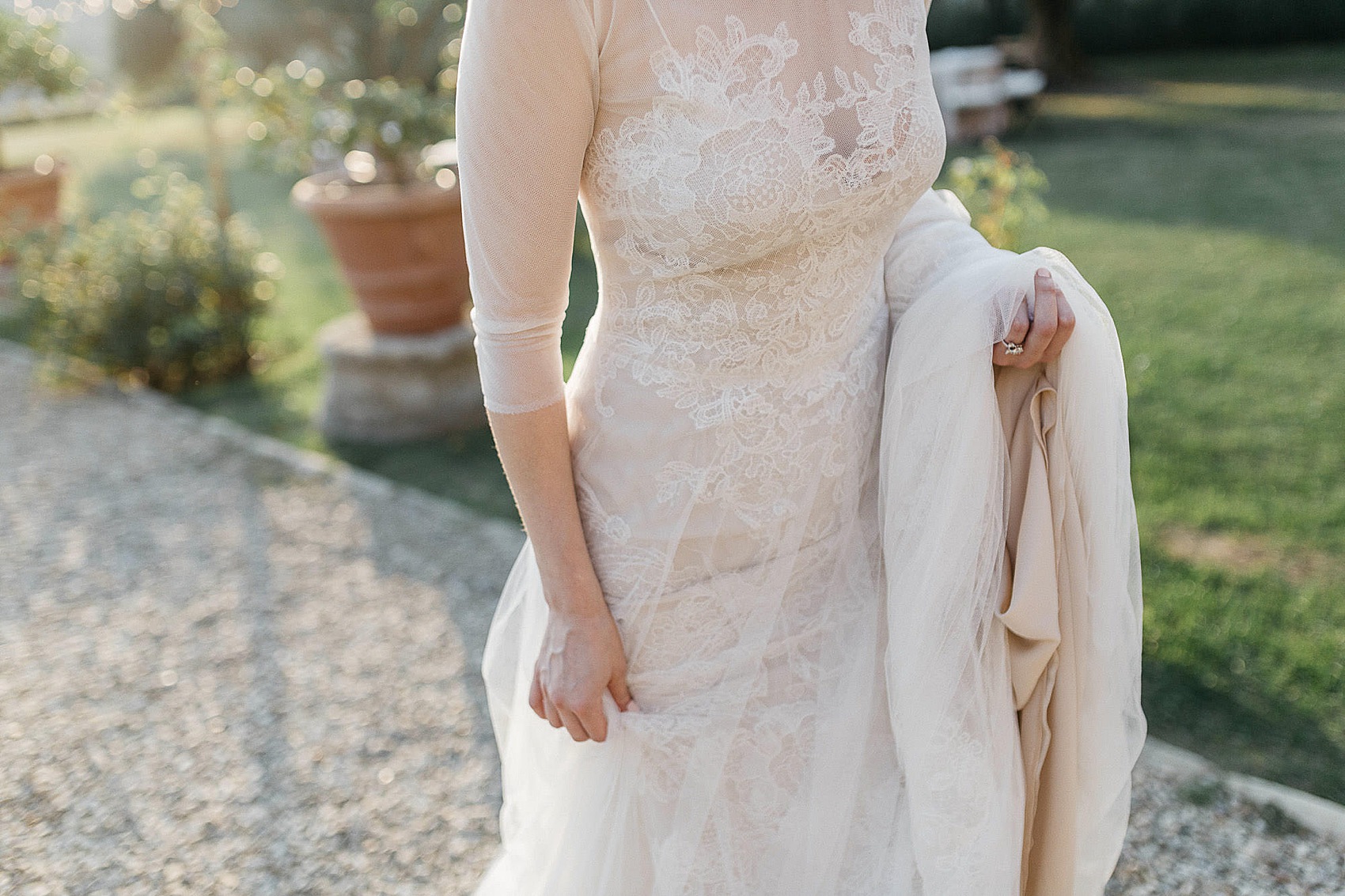 Vera Wang tuxedo wedding in Tuscany 31