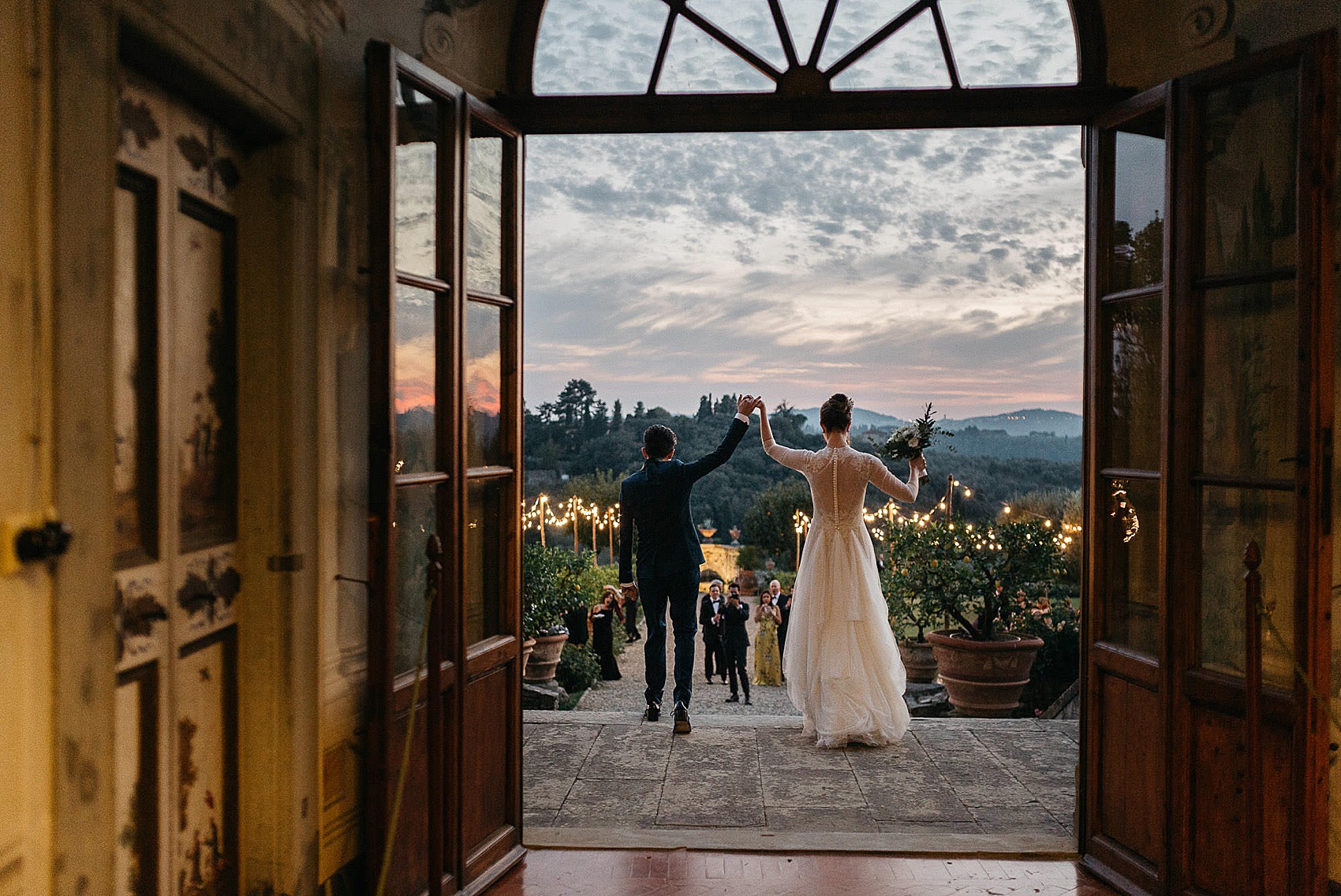Vera Wang tuxedo wedding in Tuscany 44