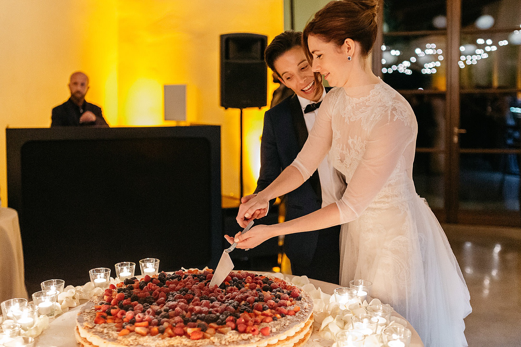 Vera Wang tuxedo wedding in Tuscany 59