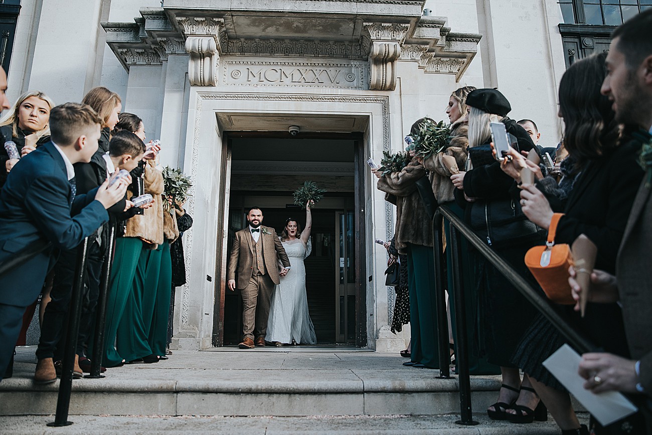 25 Jenny Packham bride vintage christmas wedding