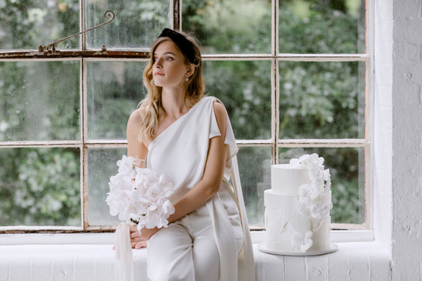 Notes on a Modern, Contemporary & Romantic White Wedding