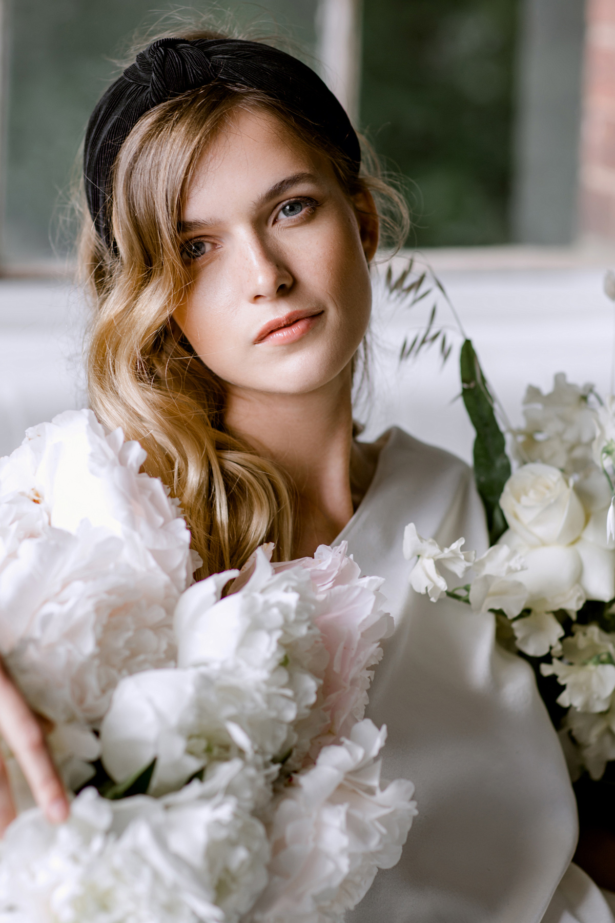 Modern white wedding 173