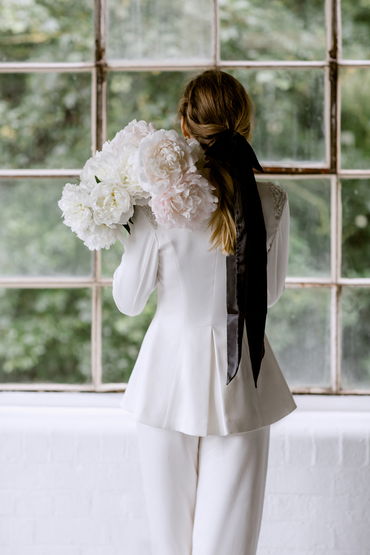 Modern white wedding 187