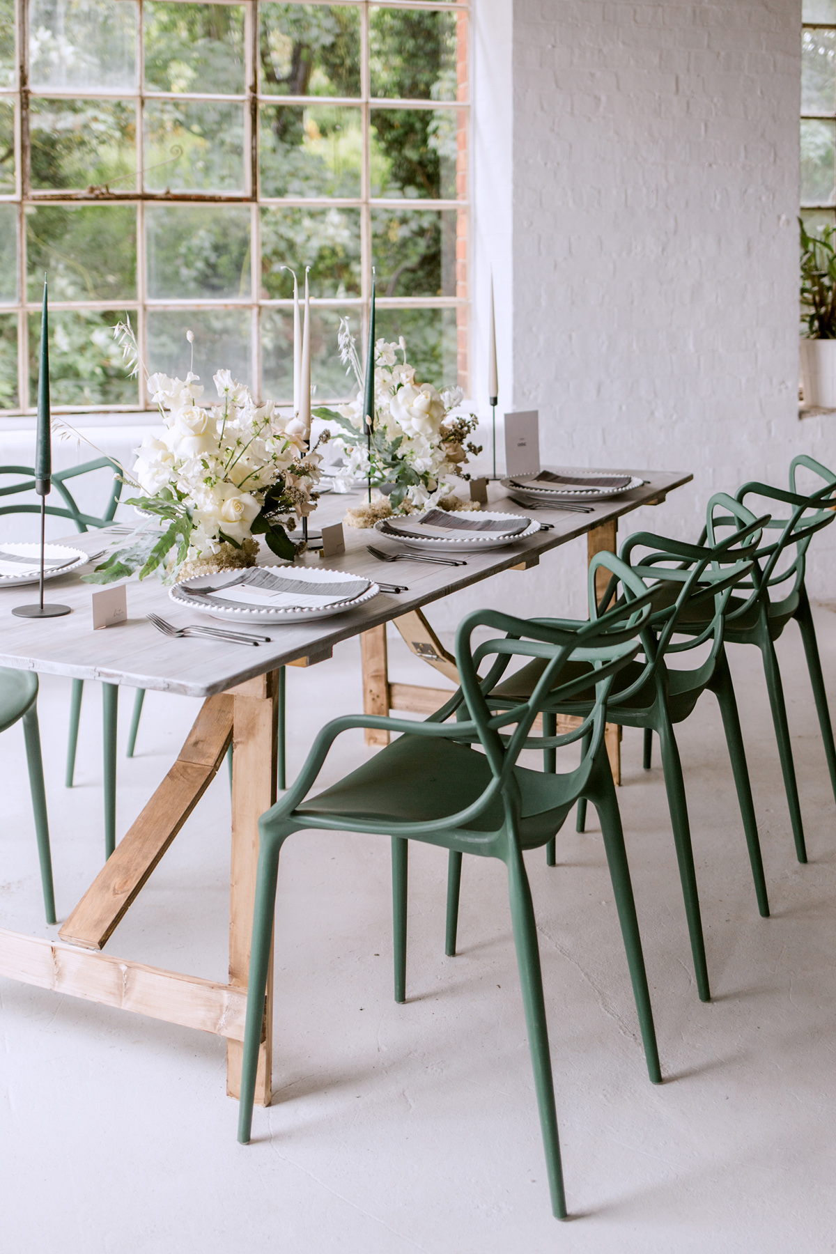 Modern white wedding 26