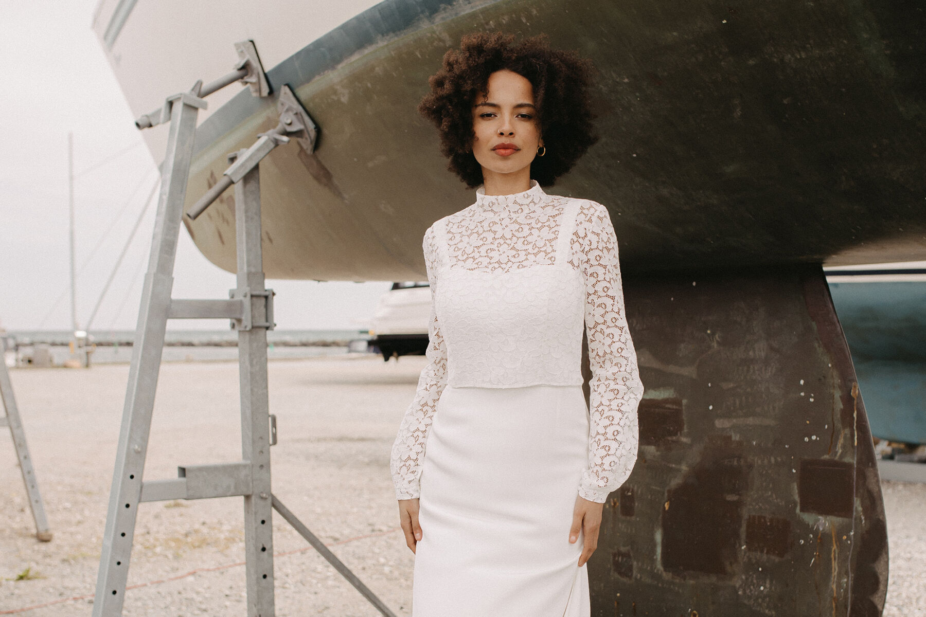 Modern, sustainable wedding dress by Andrea Hawkes