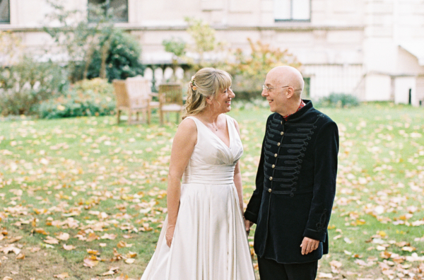 Pronovias Elegance for a Classy City Wedding in Autumn