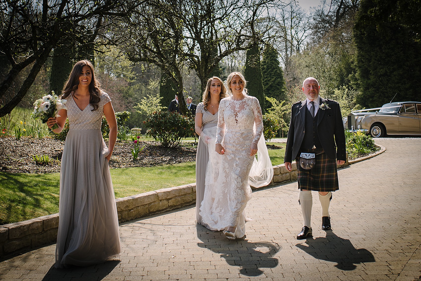 Pronovias bride Scottish wedding 16