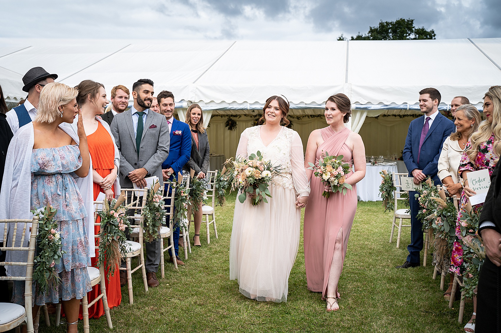 18 Vix Meldrew meadow wedding