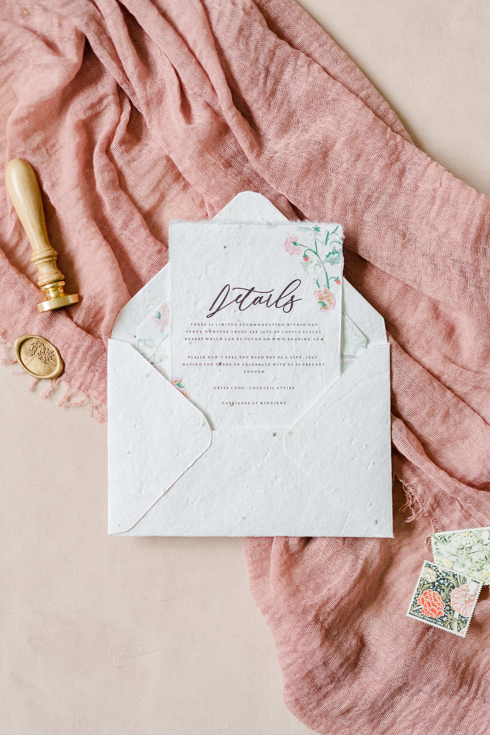 2 William Morris inspired wedding editorial