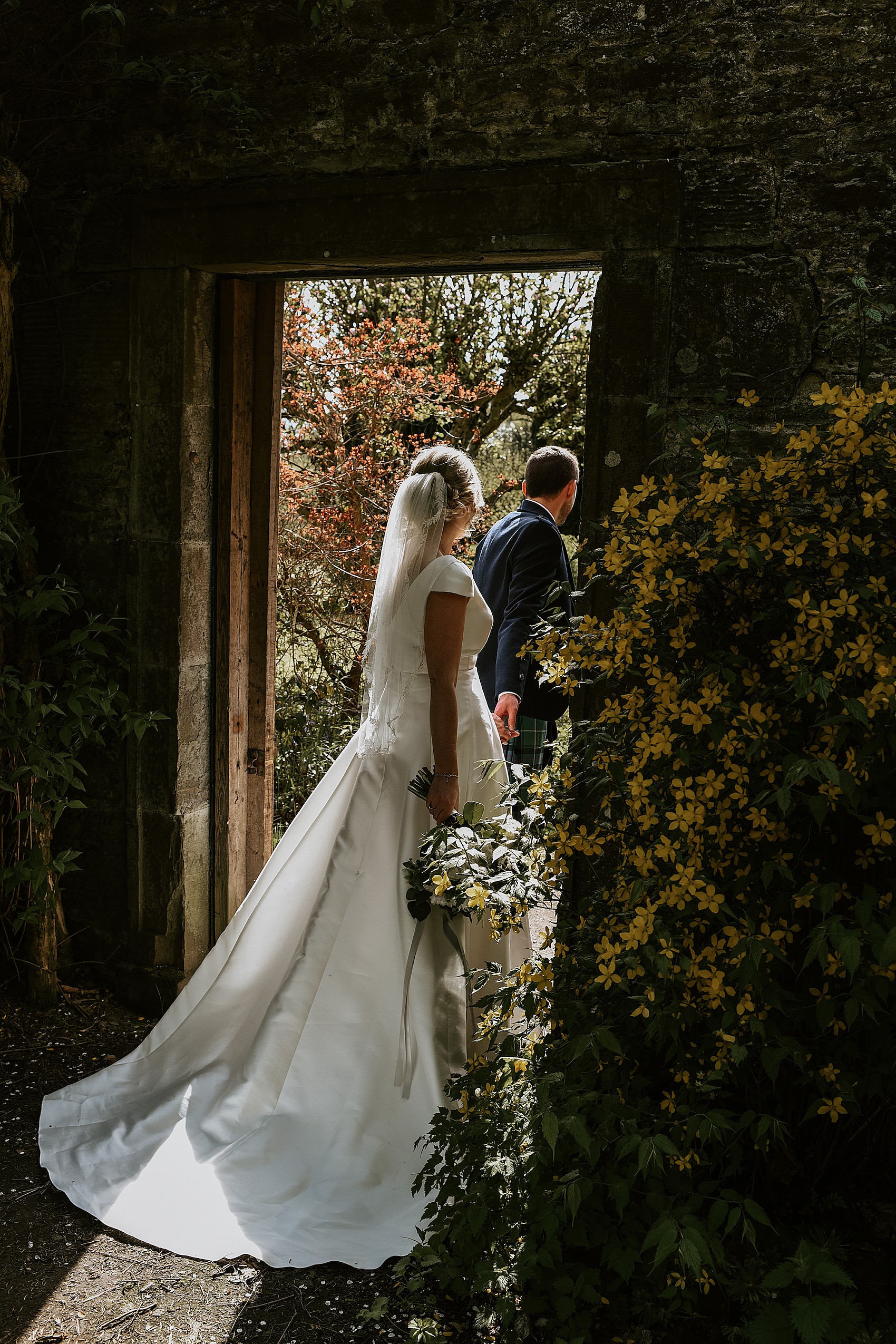 25 Karen Willis Holmes Barn Inchyra Wedding