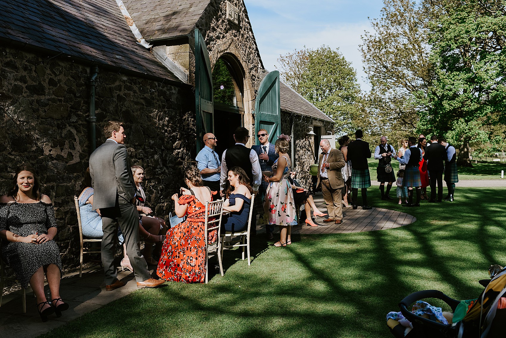 28 Karen Willis Holmes Barn Inchyra Wedding