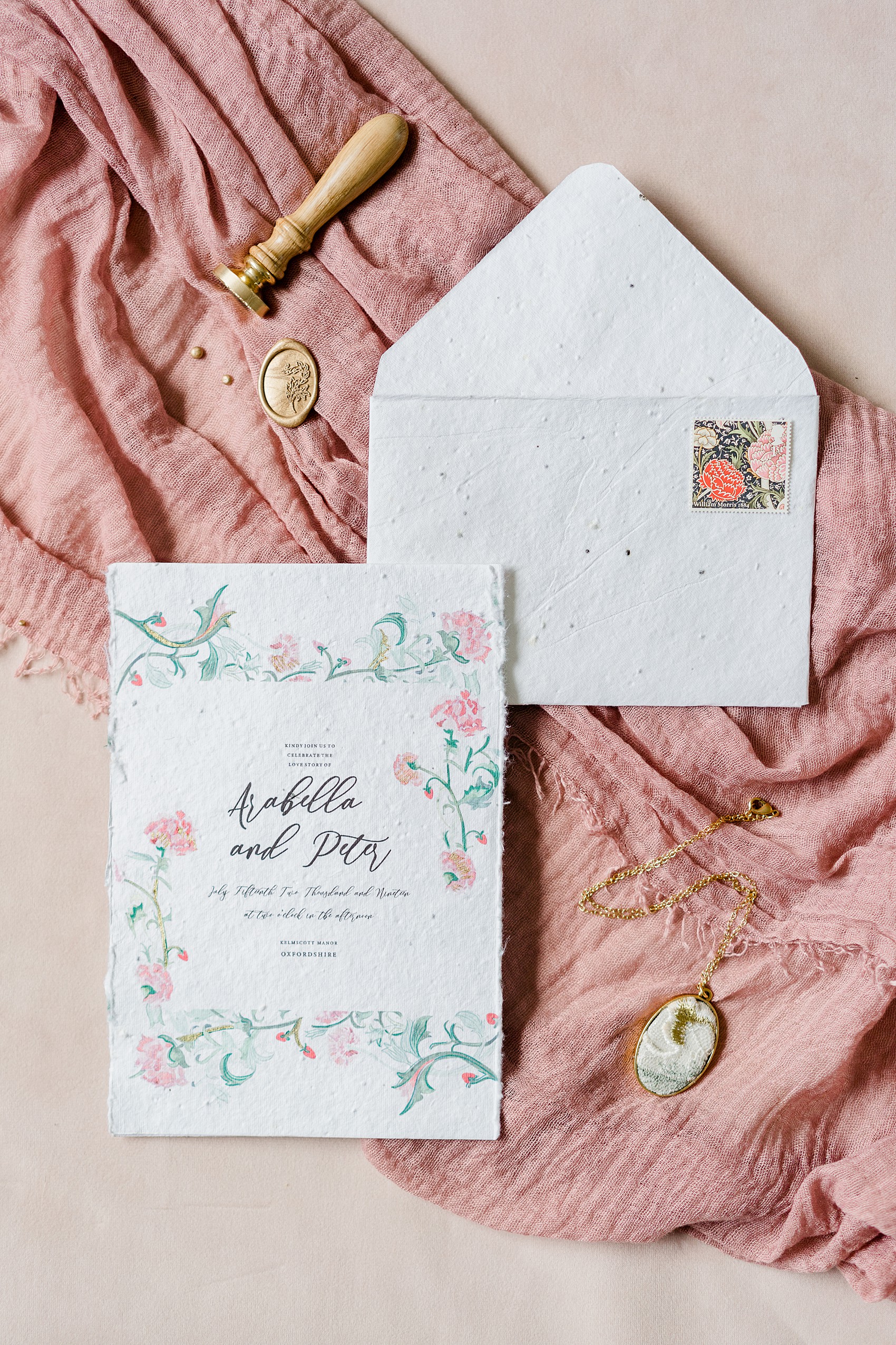 3 William Morris inspired wedding editorial