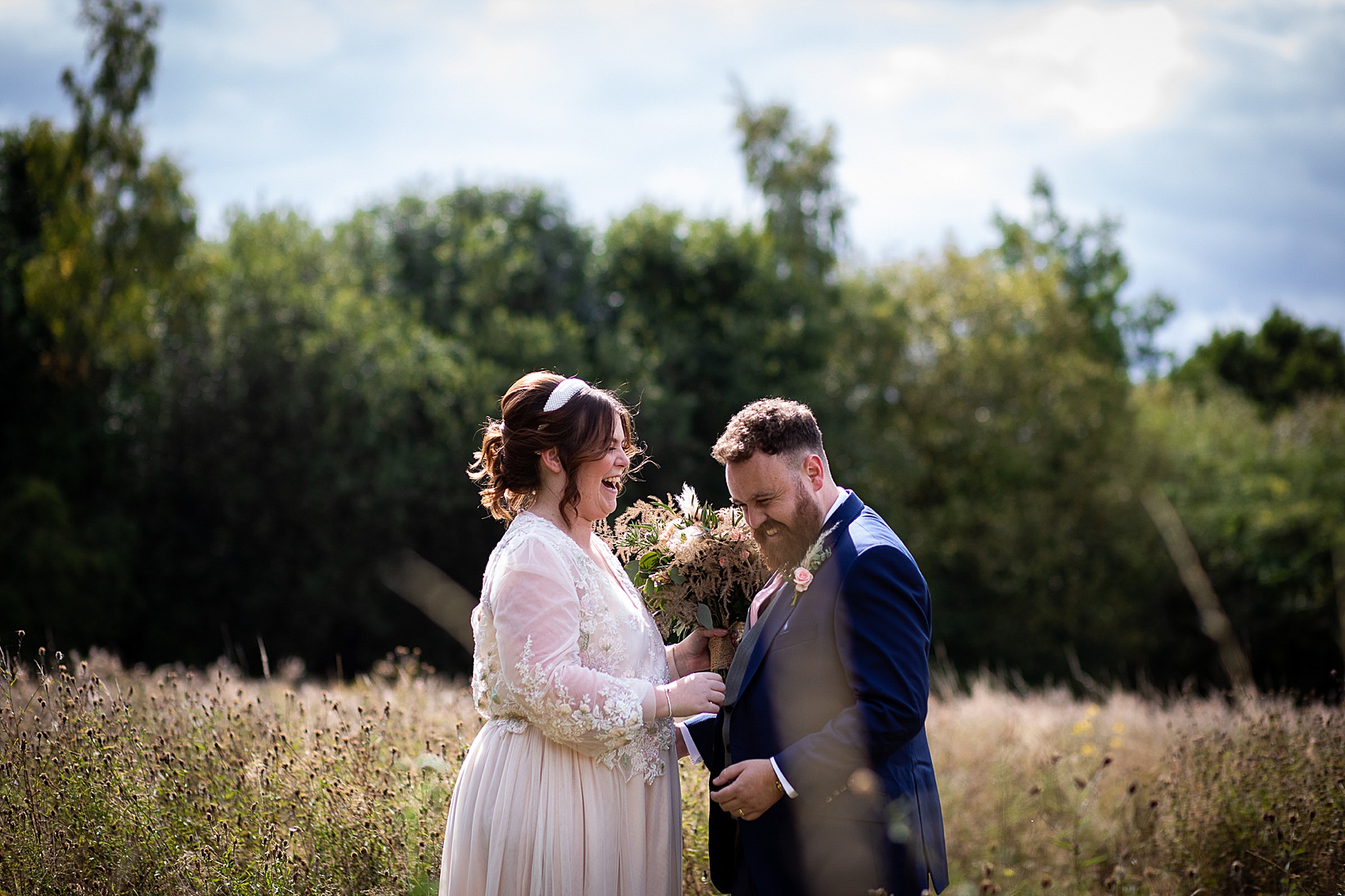 38 Vix Meldrew meadow wedding