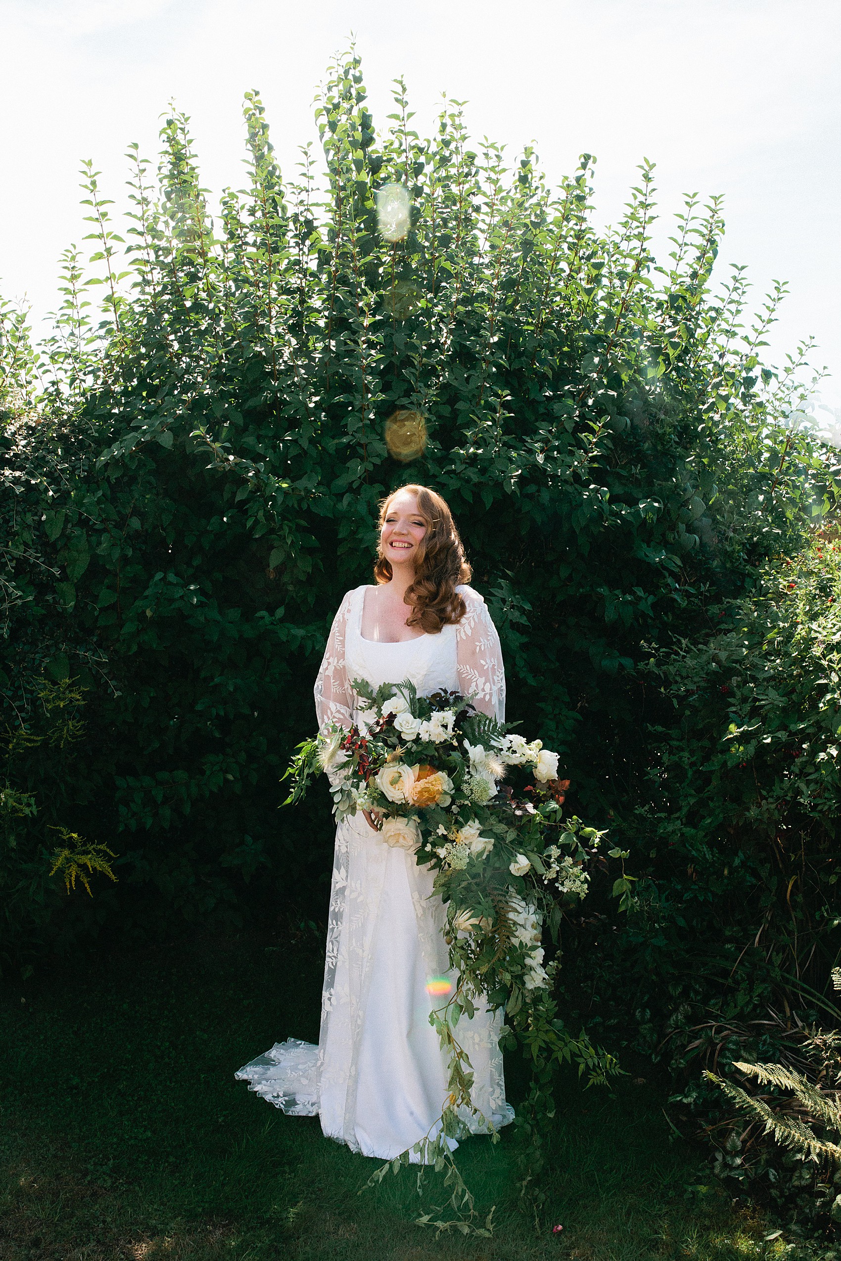 4 Suzanne Neville florist bride