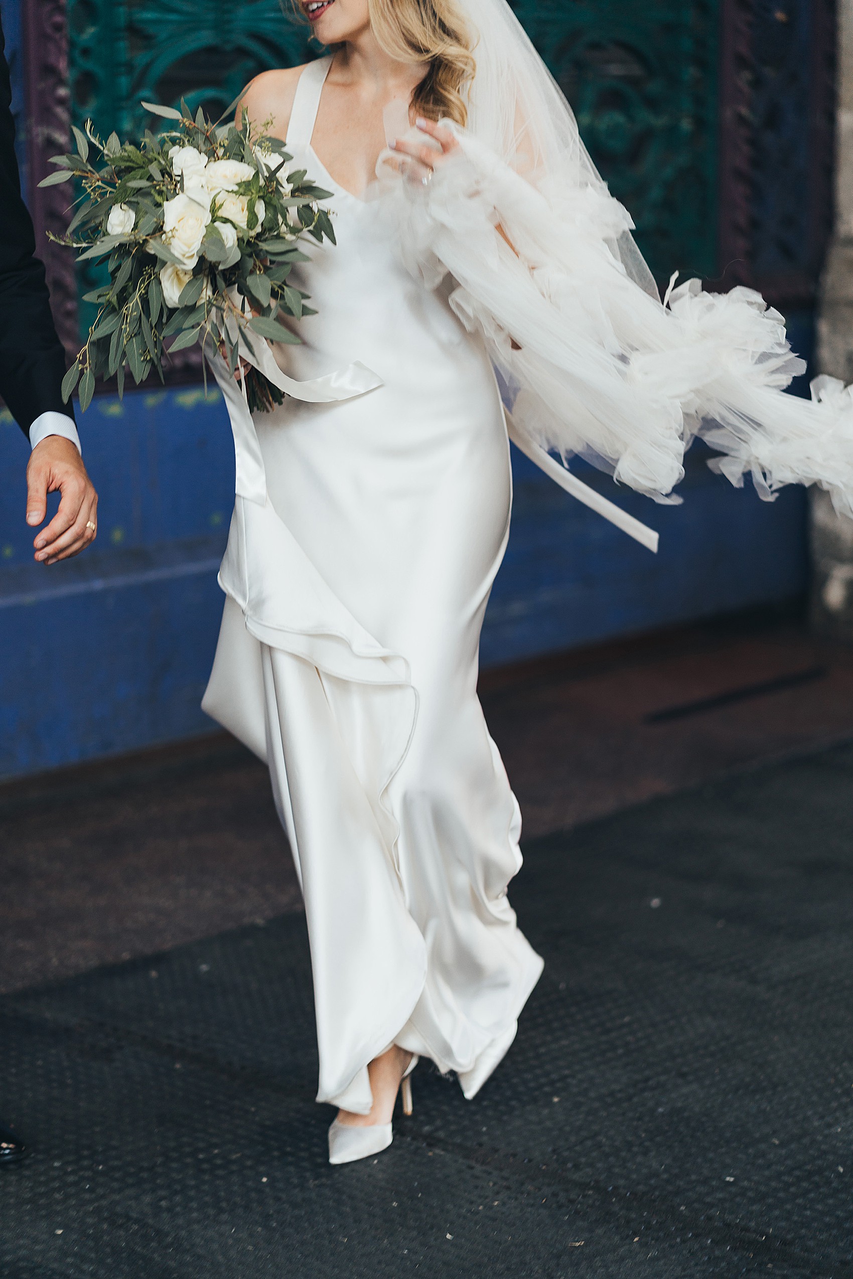 44 Halfpenny London bride city wedding