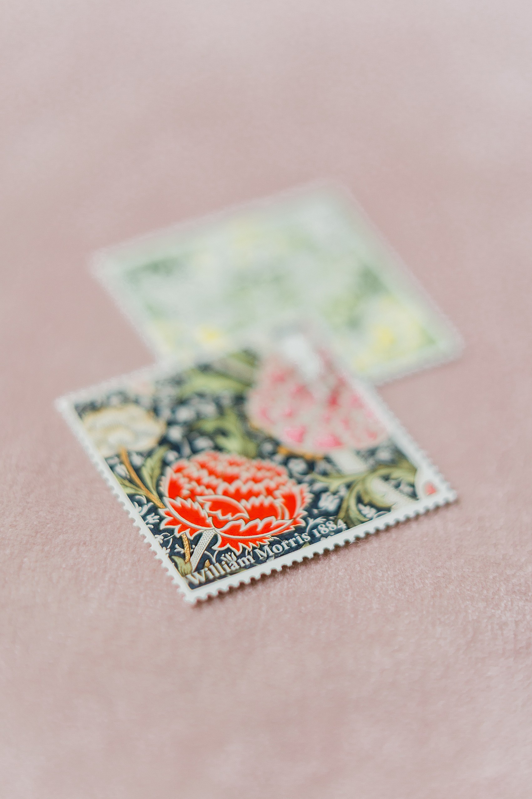 5 William Morris inspired wedding editorial