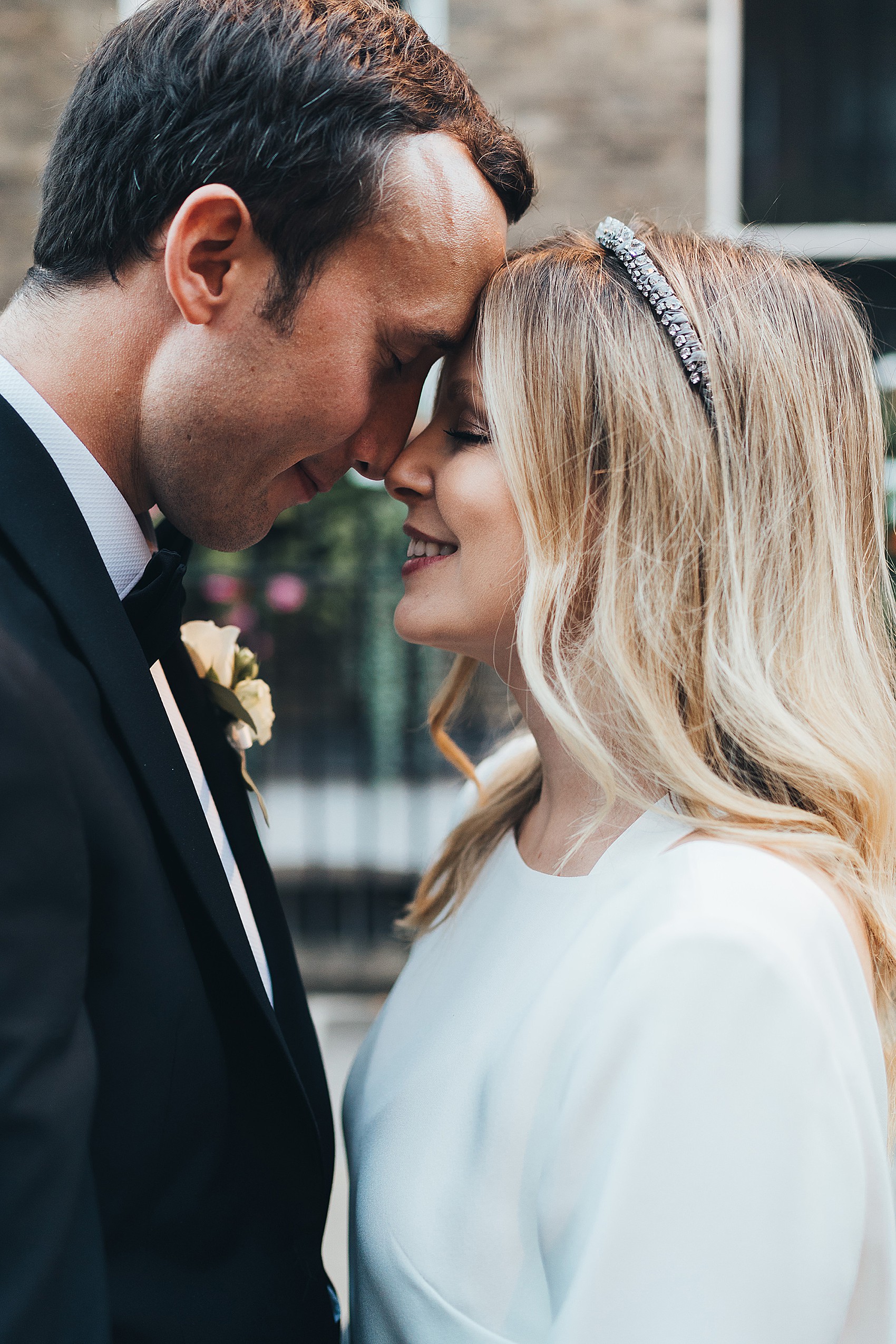 54 Halfpenny London bride city wedding