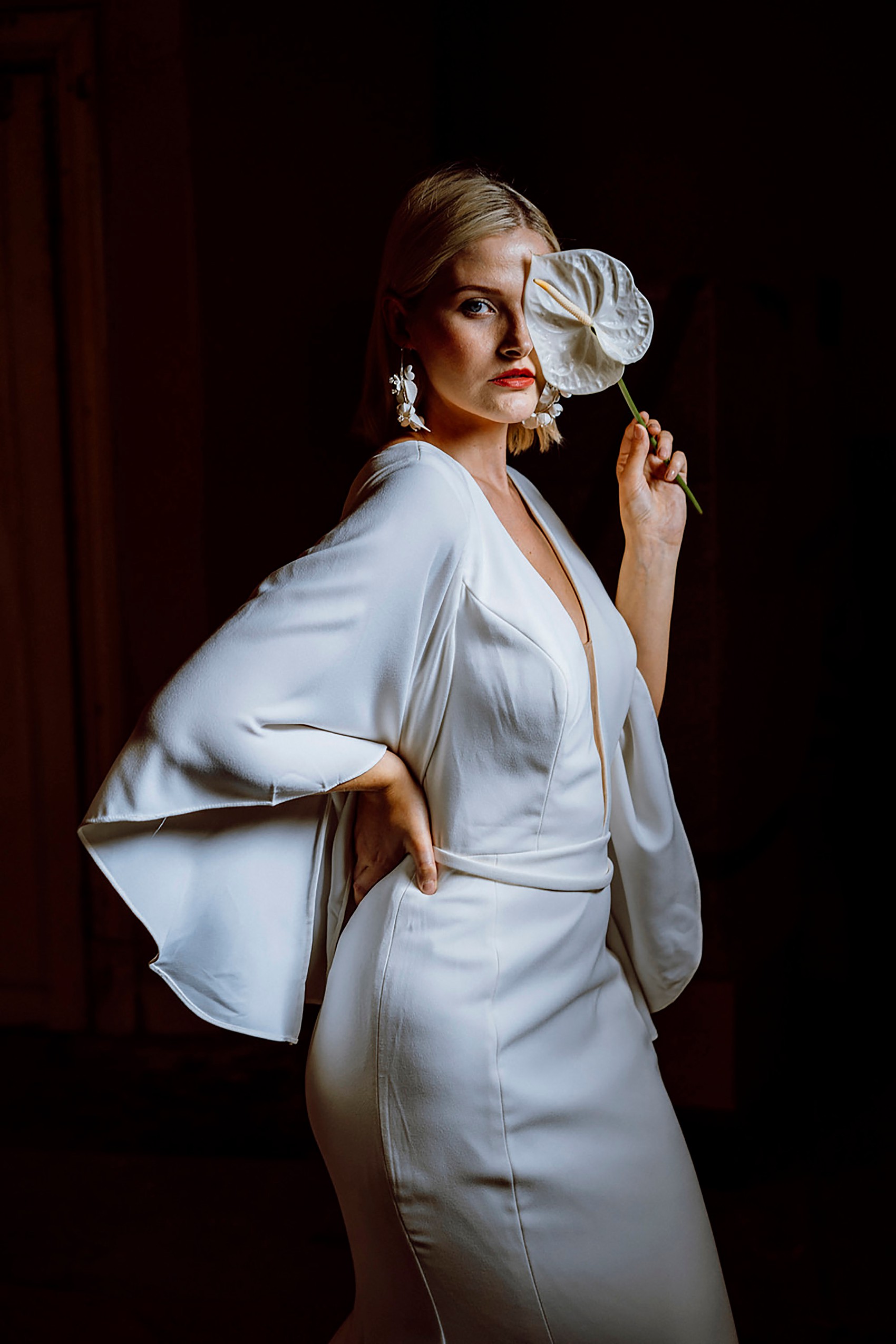 Cool modern bridal style 136