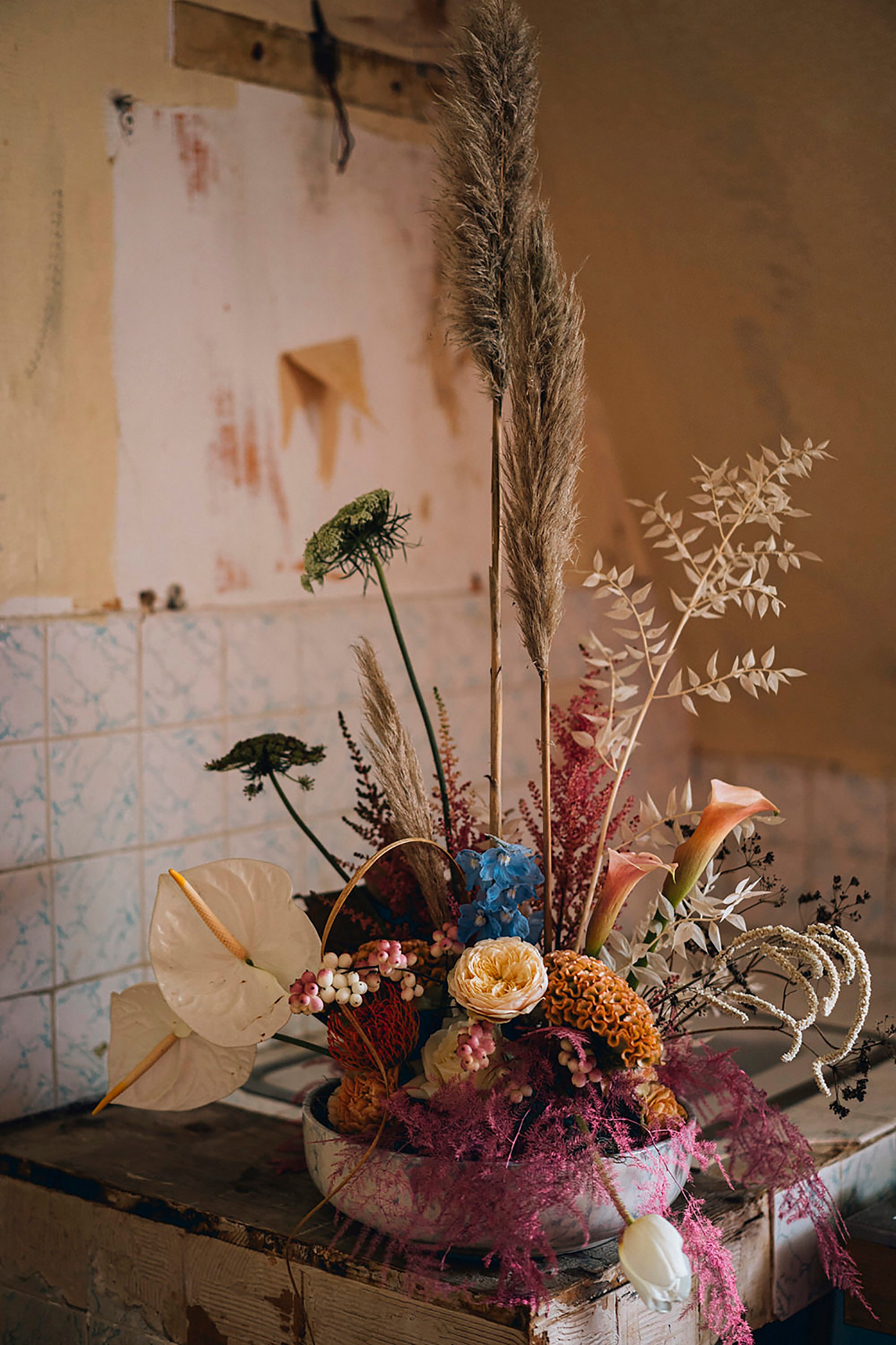 Cool modern bridal style 14