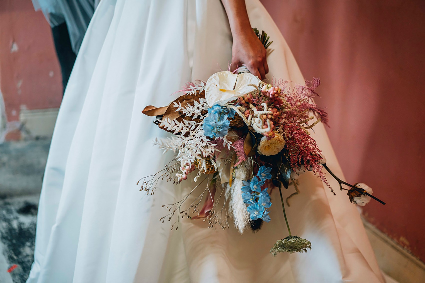 Cool modern bridal style 65