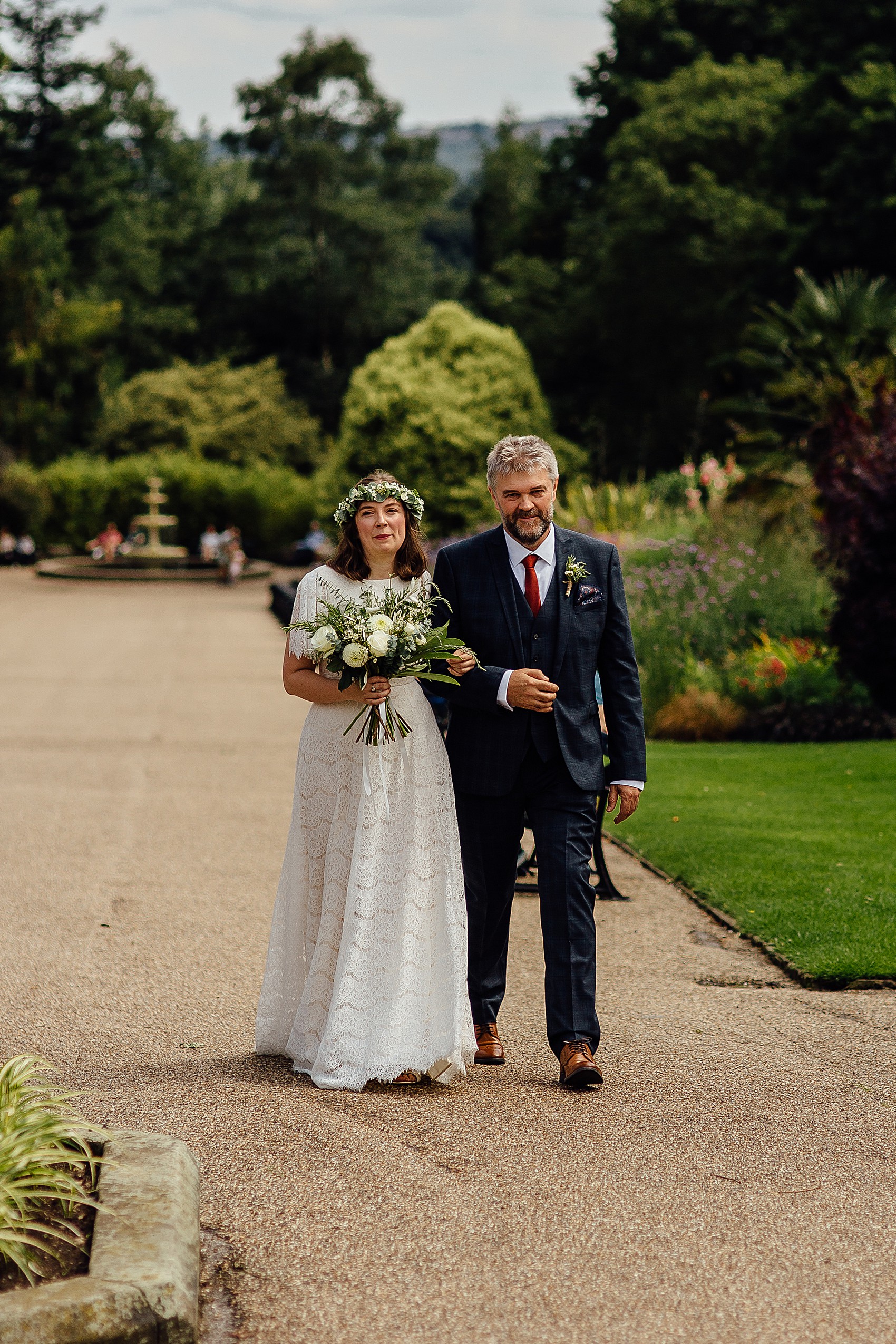 Kate Beaumont bride Glasshouse Warehouse wedding 22