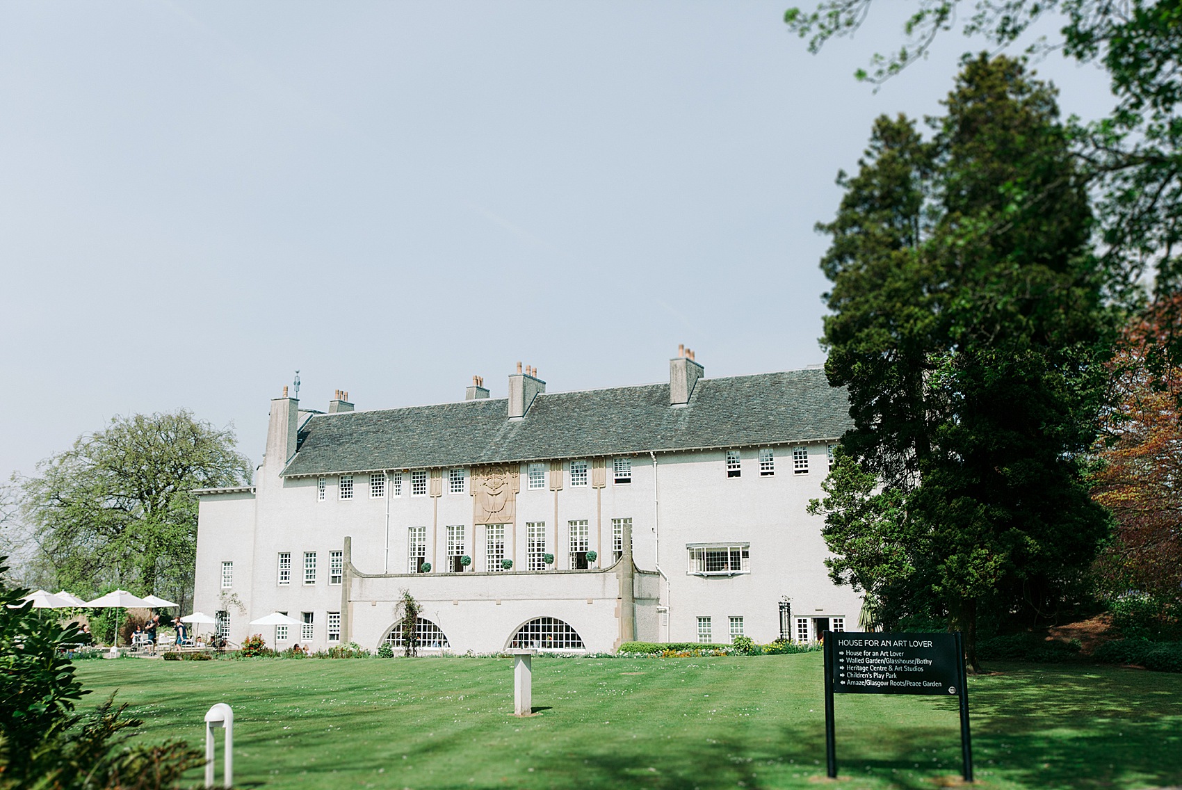 4 Charles Rennie Macintosh inspired wedding