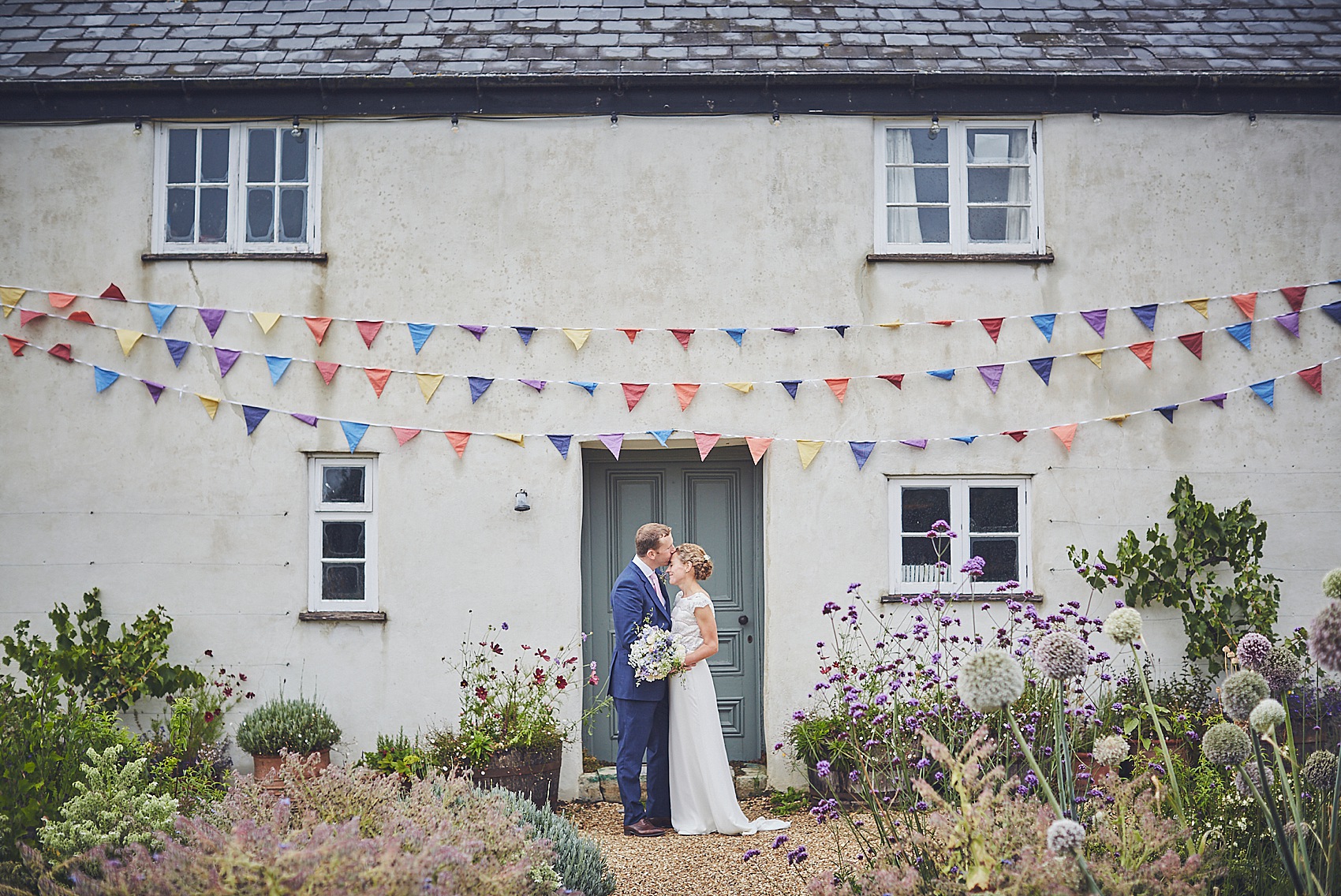 26 River Cottage Wedding