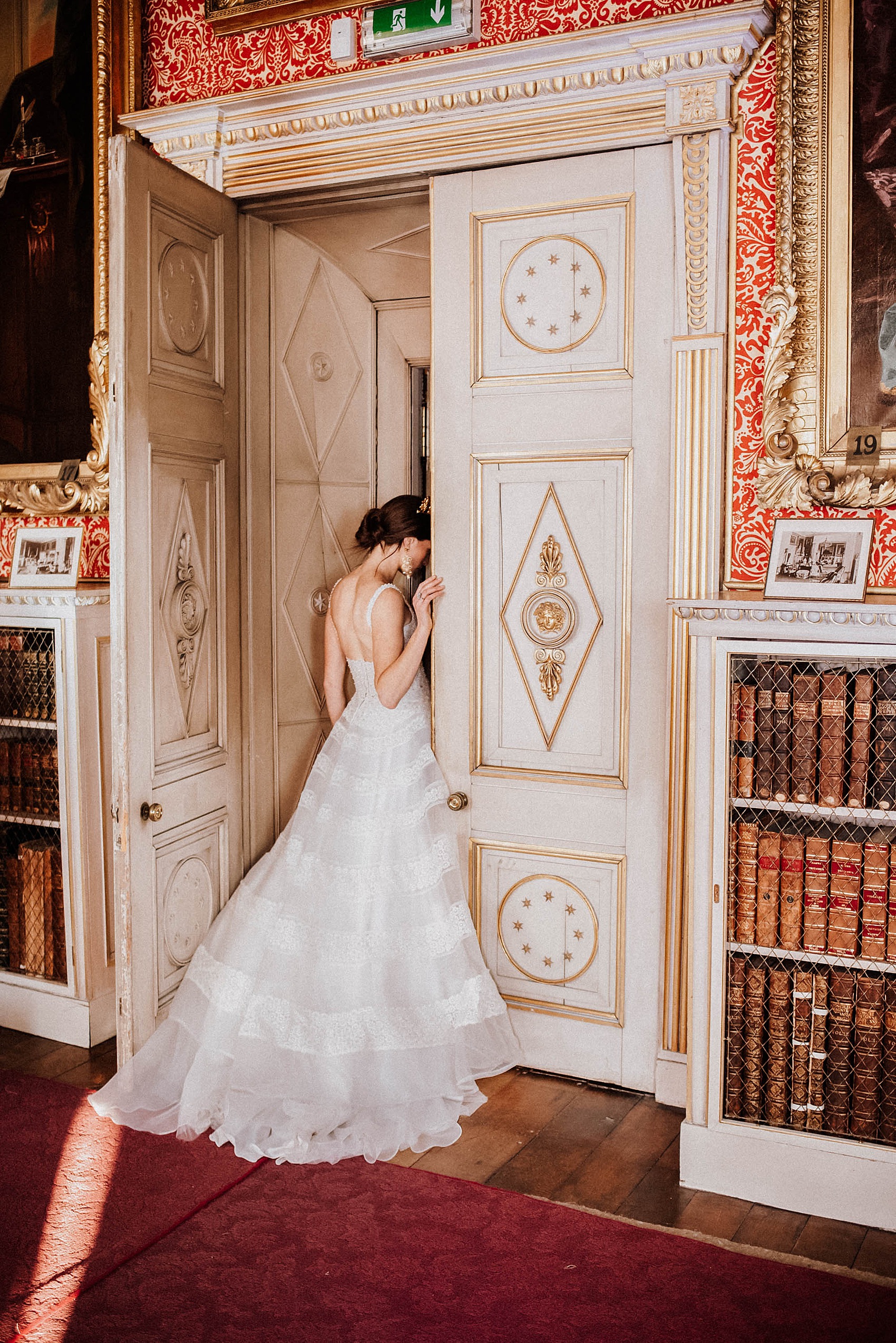 49 Emma Beaumont Bridal Fashion Vanitas Life Photography