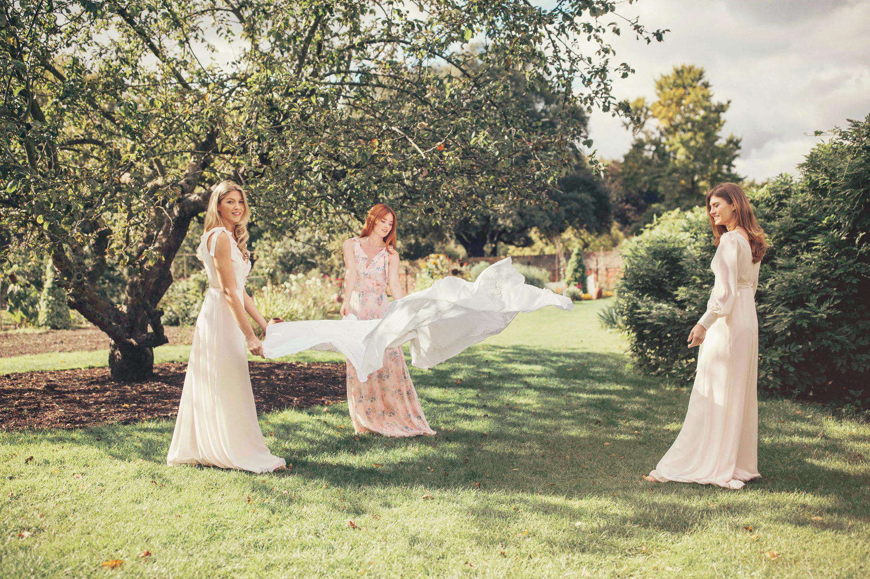 Maids to Measure modern bridesmaids dresses 60 - Maids To Measure Dresses for Modern Bridesmaids: The New 'Pretty in Print' Collection Maids to Measure modern bridesmaids dresses 60