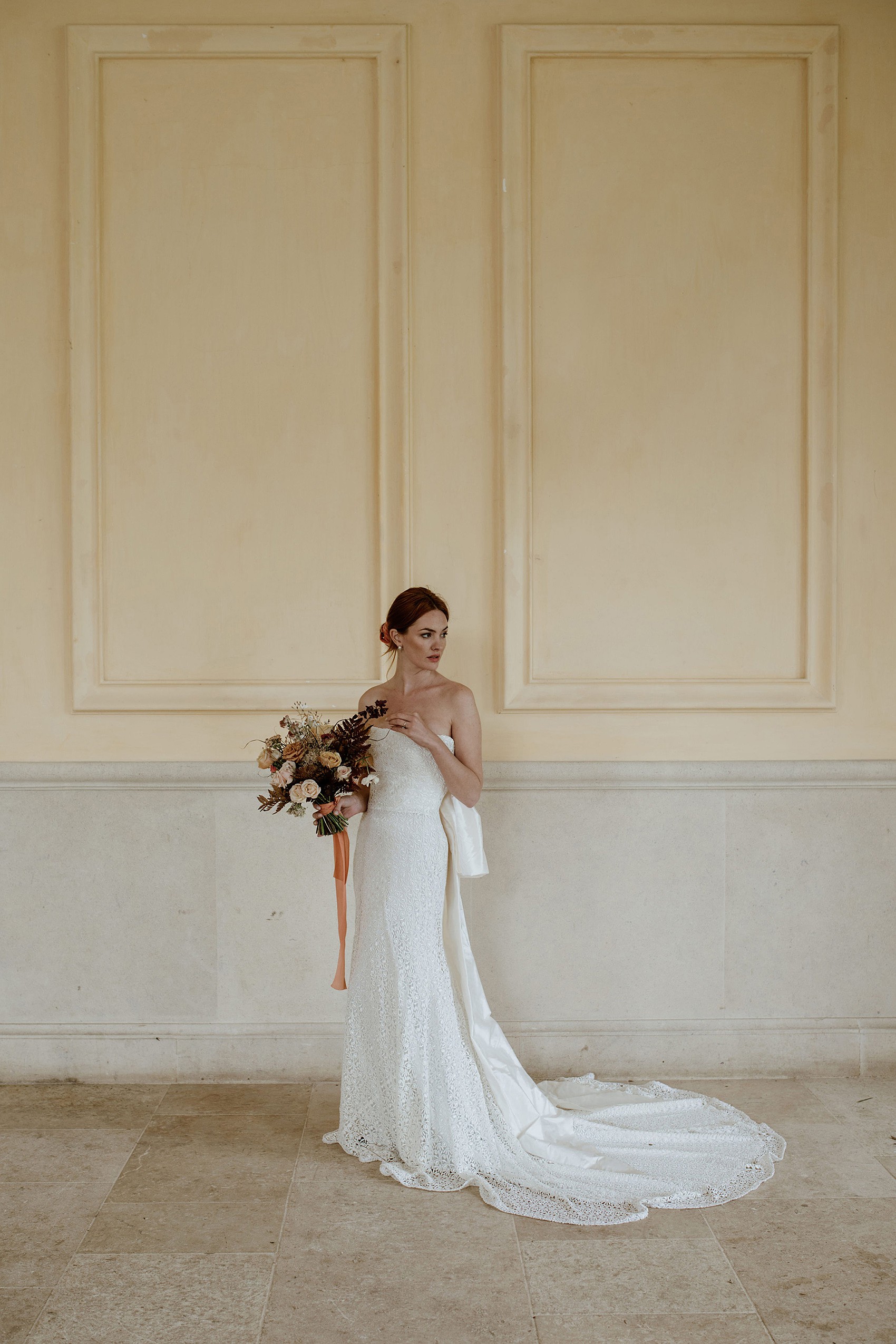 Naomi Neoh bride Euridge Manor wedding venue Cotswolds 19