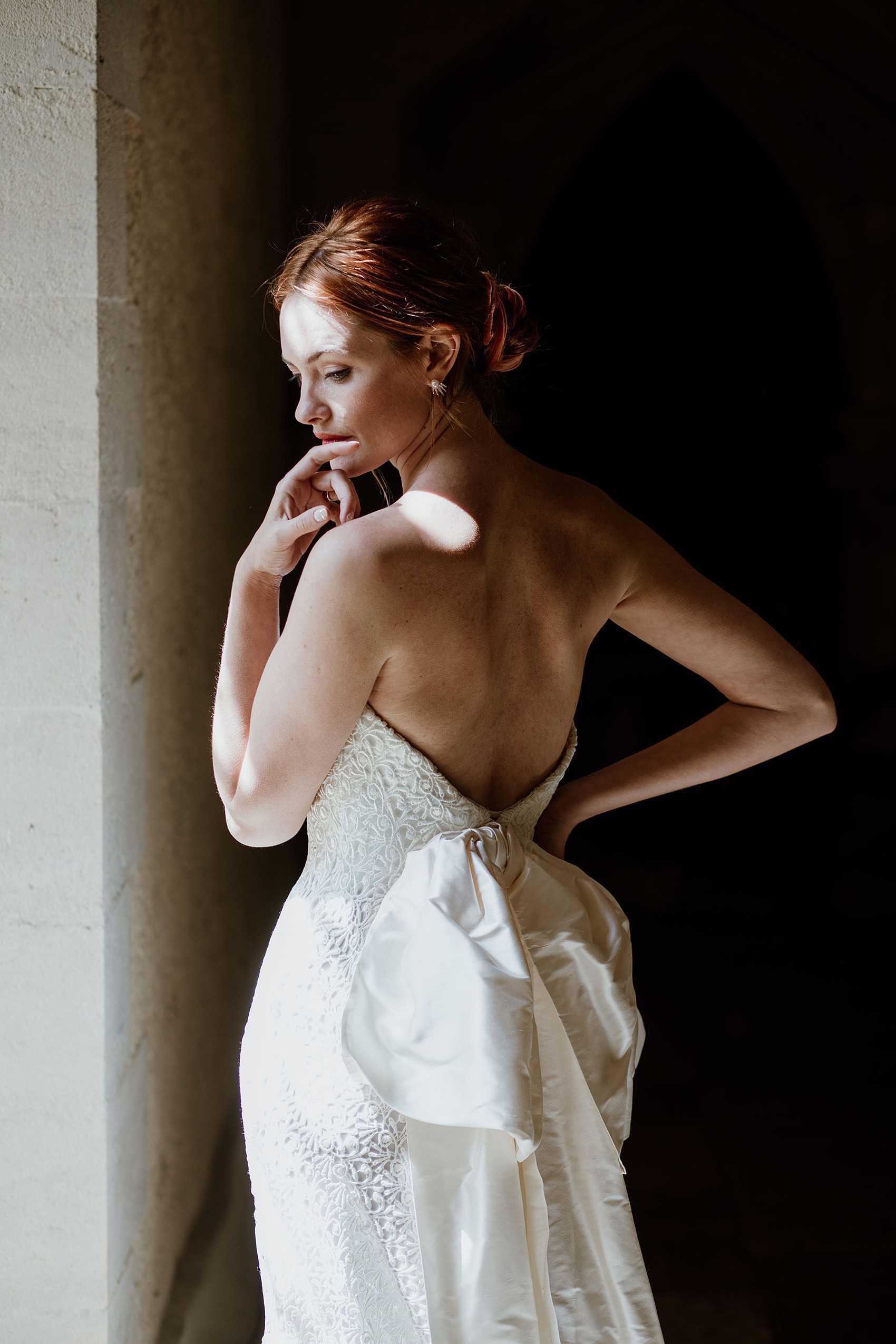 Naomi Neoh bride Euridge Manor wedding venue Cotswolds 23