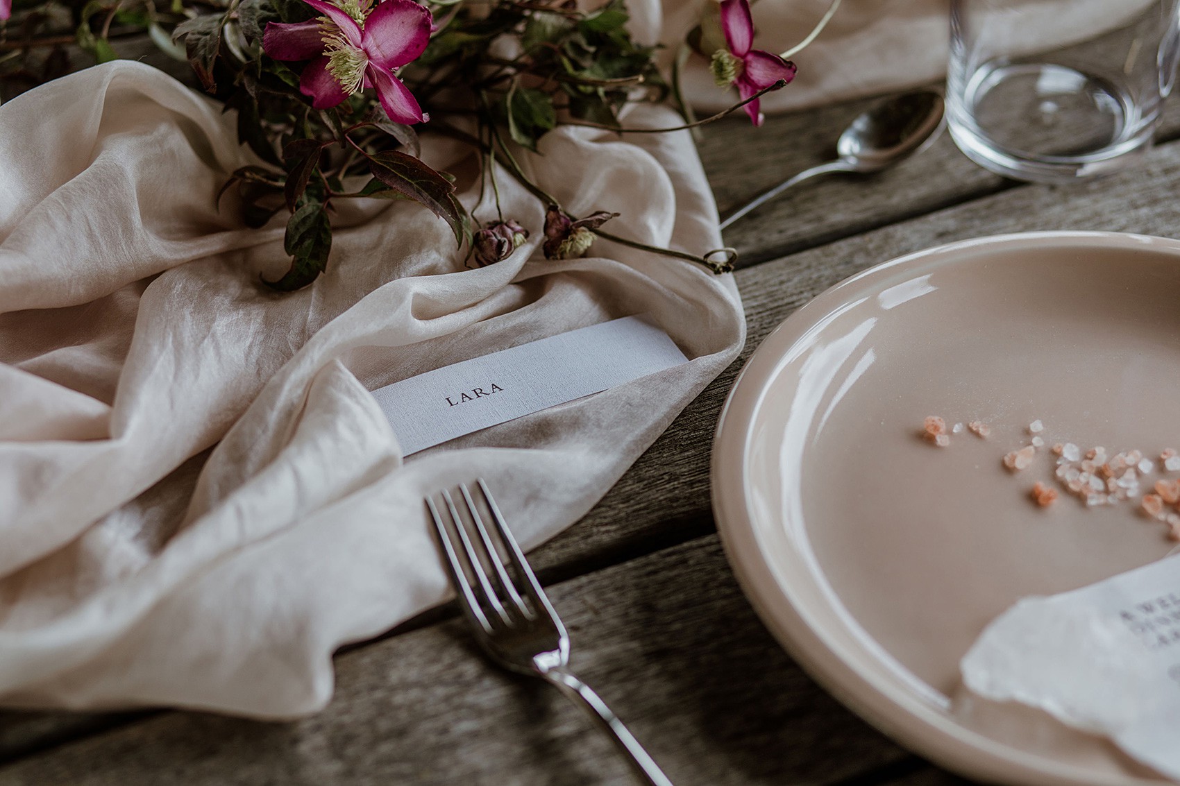 Naomi Neoh bride Euridge Manor wedding venue Cotswolds 35