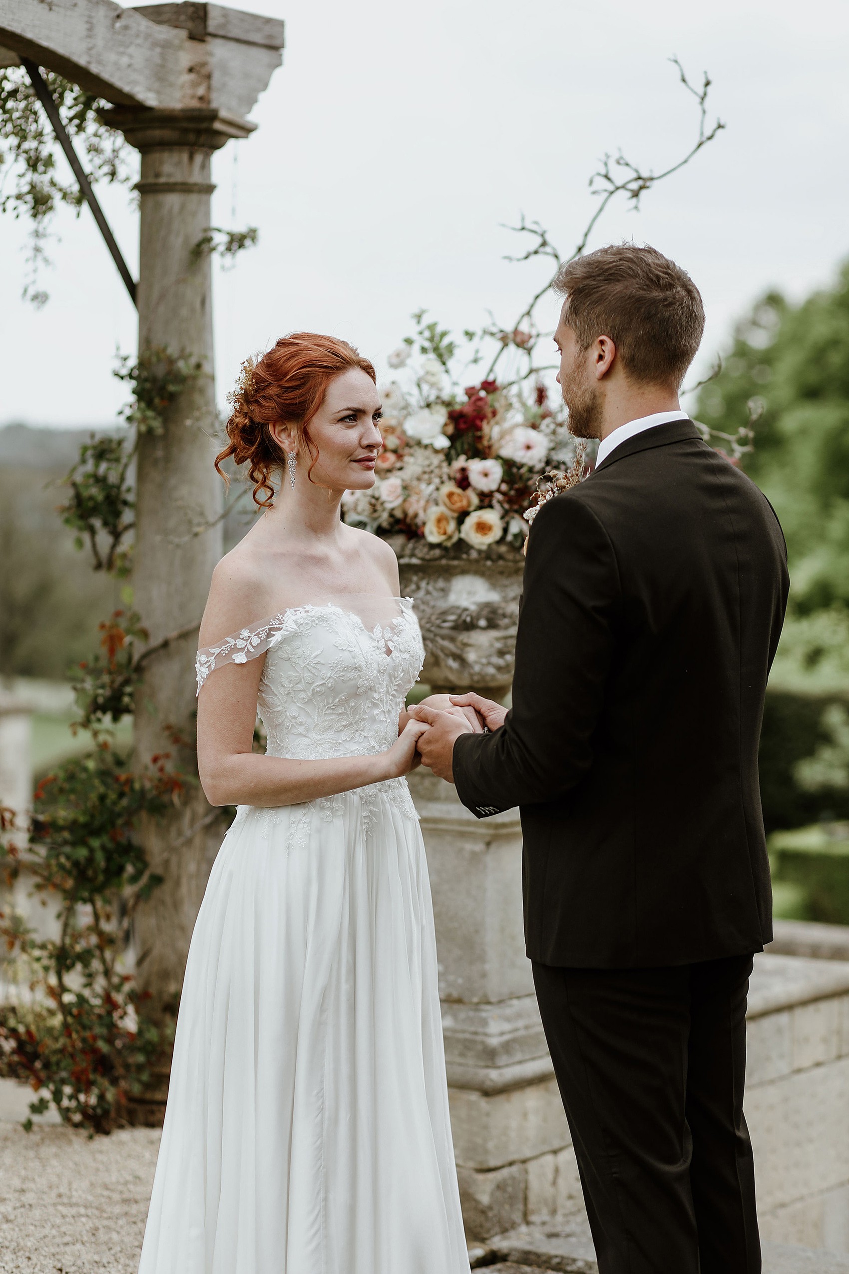 Naomi Neoh bride Euridge Manor wedding venue Cotswolds 58