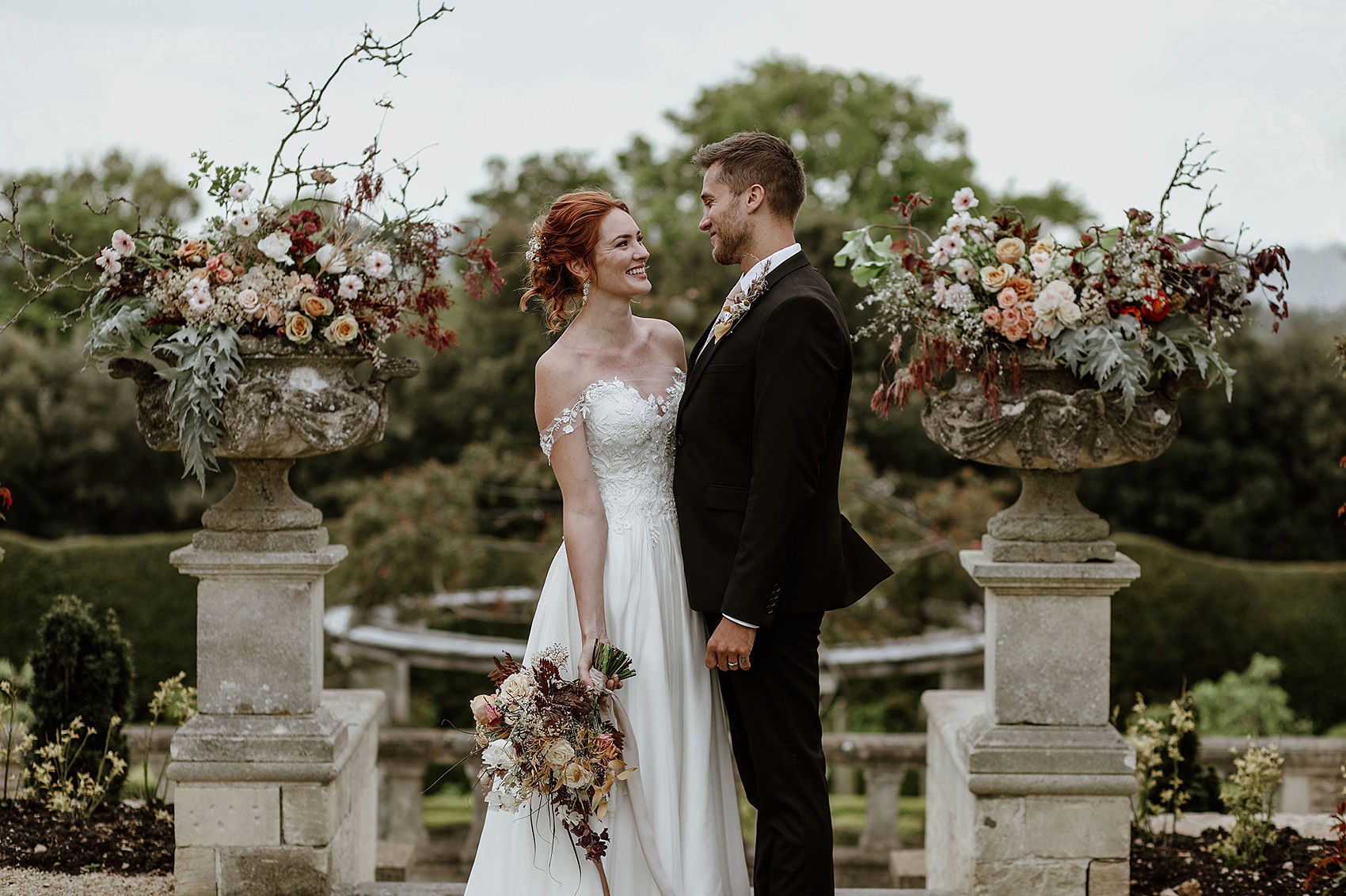 Naomi Neoh bride Euridge Manor wedding venue Cotswolds 62