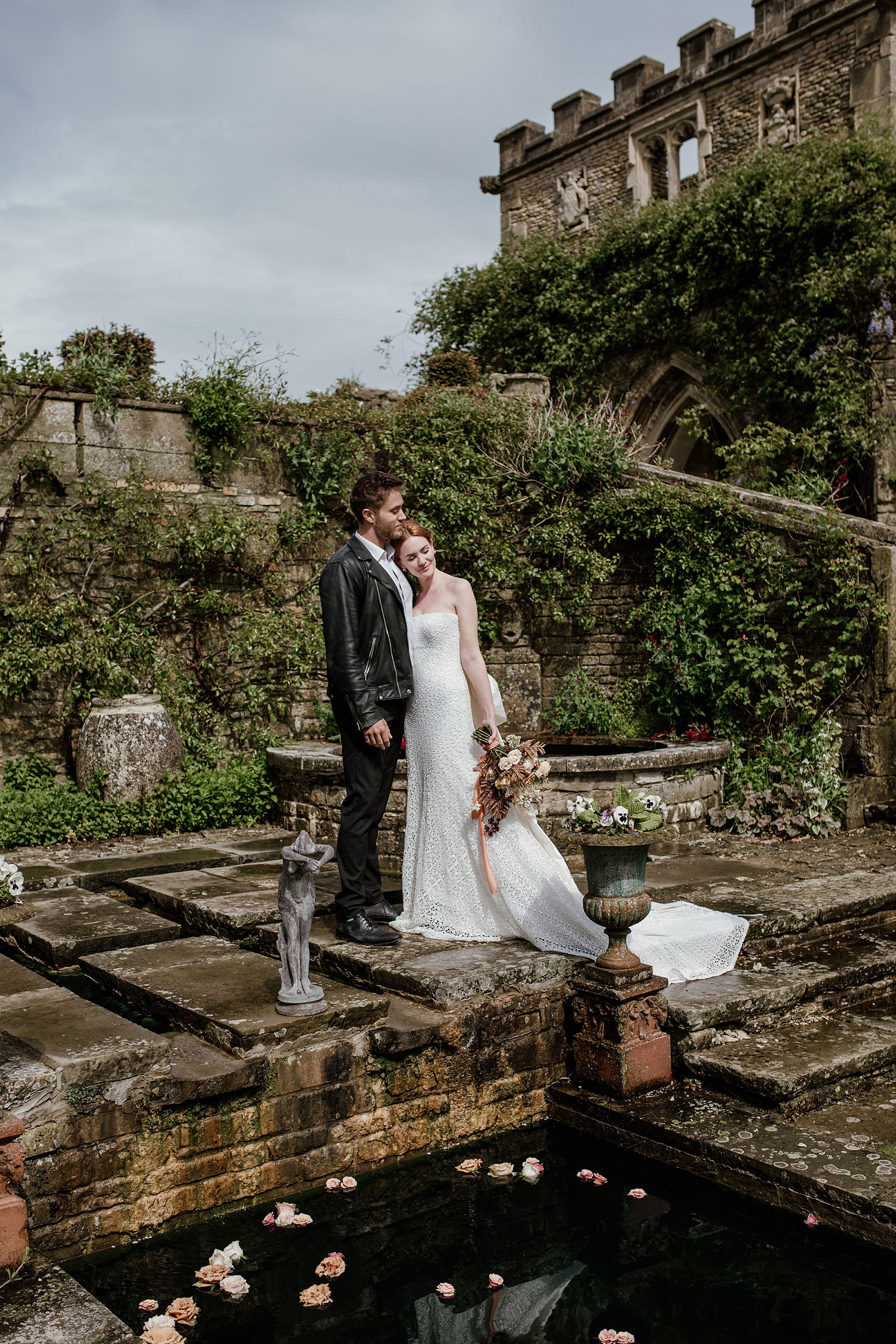 Naomi Neoh bride Euridge Manor wedding venue Cotswolds 97