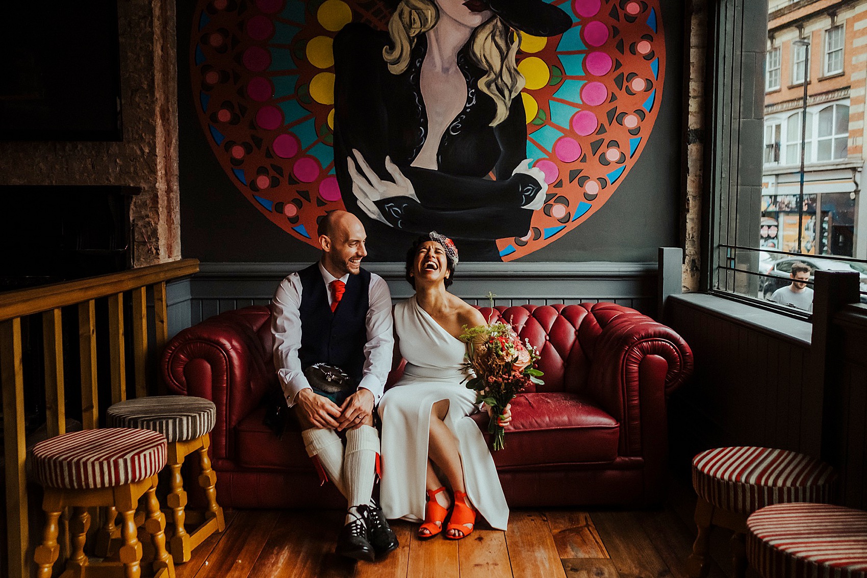 19 Colourful modern London wedding